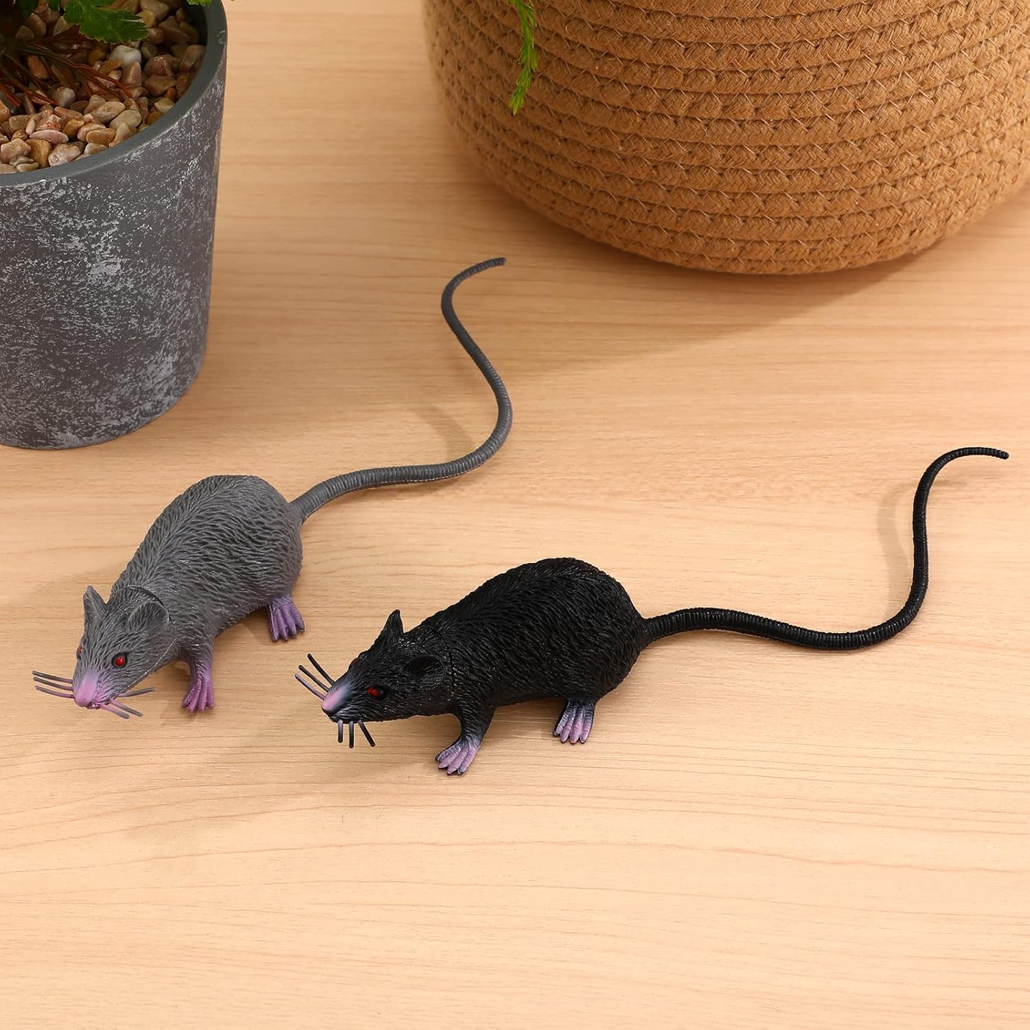 2 Stück Gefälschte Ratten Kunststoff Maus Modell Figuren Realistische Gruselig Ratten Spielzeug Halloween Deko Kinder Tricks Streiche Requisiten Spielzeug für Party- und Scherzartikel, Ornamente - Image 2