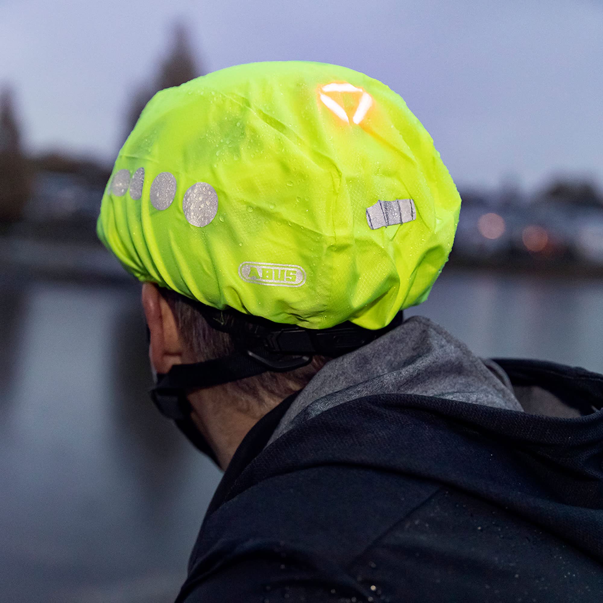 ABUS Regenkappe für Helme - Regenschutz mit dekorativen Reflektoren und Gummizug - wasserabweisend – Gelb - Image 3