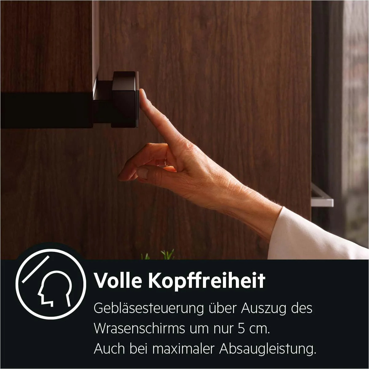 AEG DPE5660B Flachschirm-Dunstabzugshaube – Abluft oder Umluft – max. 600 m³/h im Abluftbetrieb mit max. 68 dB(A) – Energiekl. A – LED-Beleuchtung – Druck-Tasten – Schwarz - Image 2