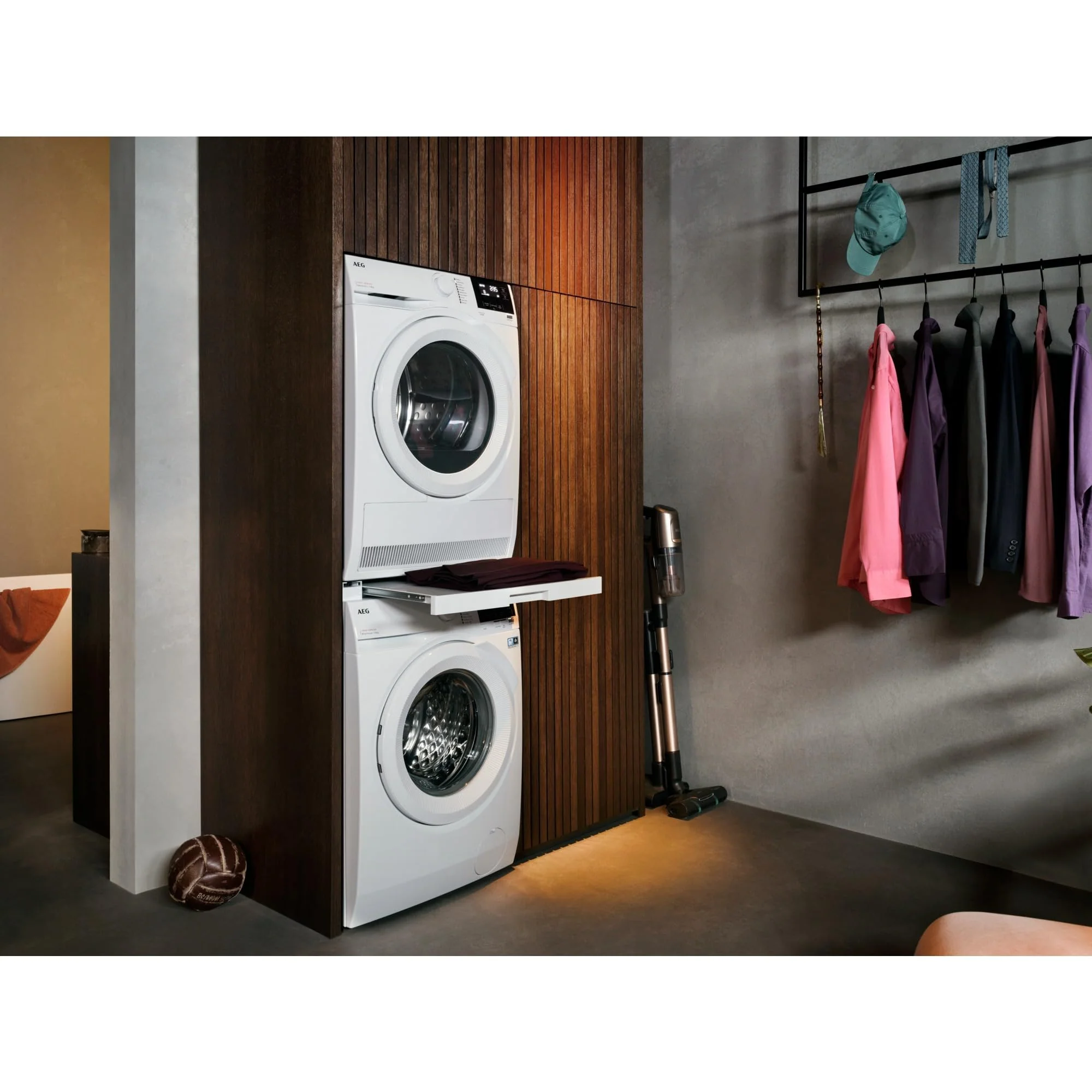 AEG TR8T70680 Wärmepumpentrockner / Serie 8000 mit AbsoluteCare® / Testsieger der Stiftung Warentest / 8,0 kg / A+++ / energiesparend / Mengenautomatik / Knitterschutz / Kindersicherung / Schontrommel