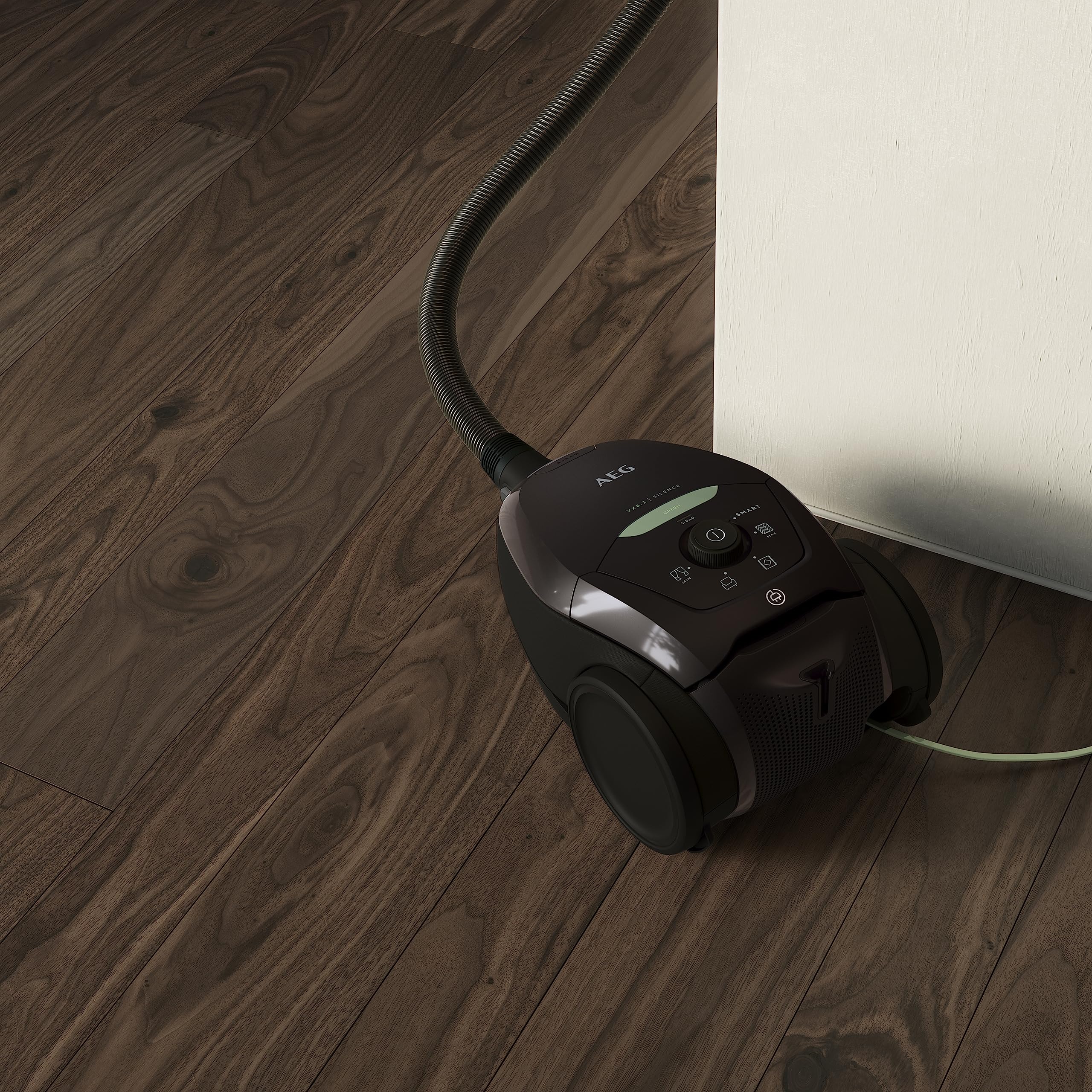 AEG VX82-1-ÖKO Staubsauger / 75% Recyclingmaterial / autom. Saugkraftregulierung / extrem leise auch auf Teppich / Aufnahme von großen + kleinsten Partikeln / langes Kabel / 600W / schwarz - Image 8