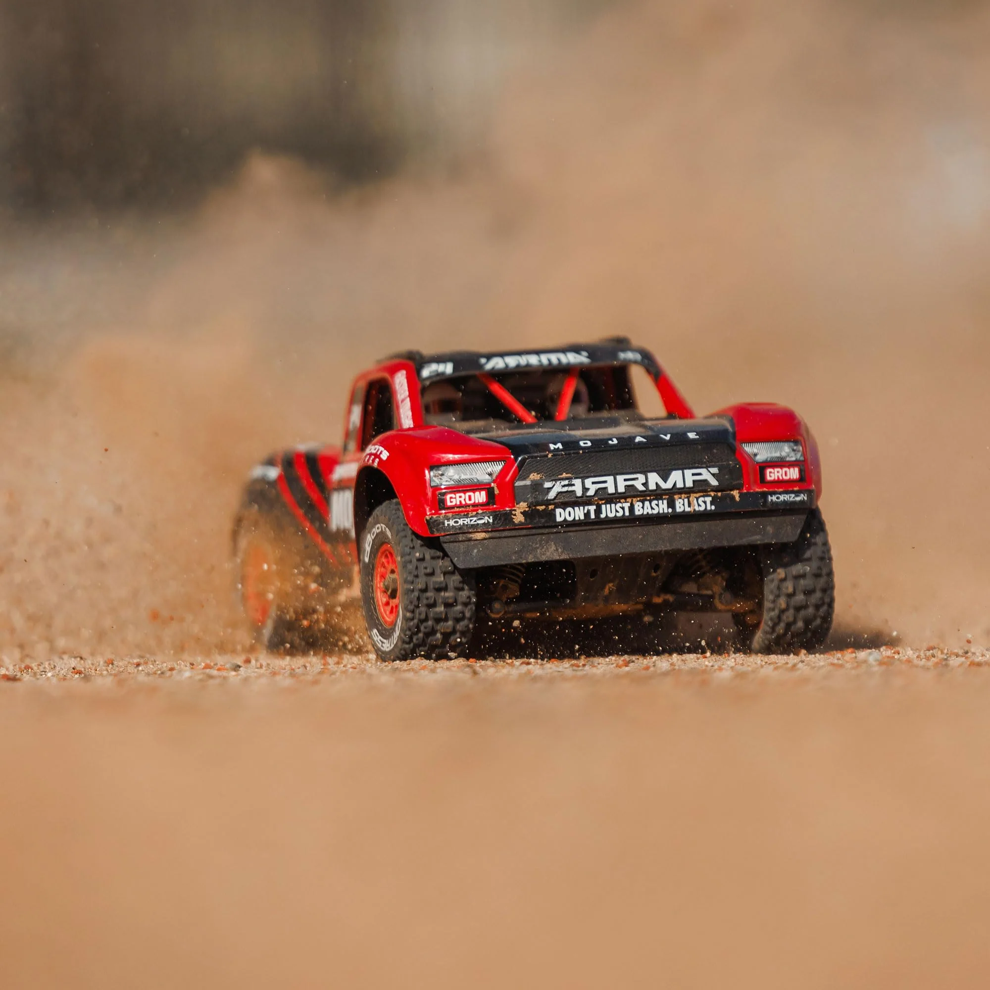 ARRMA Mojave Grom Ferngesteuertes Auto, RC Auto 1/18, Brushless Motor über 30 km/h, inkl. Akku und Zubehör, Rot-Schwarz, ARA2104T1 - Image 6