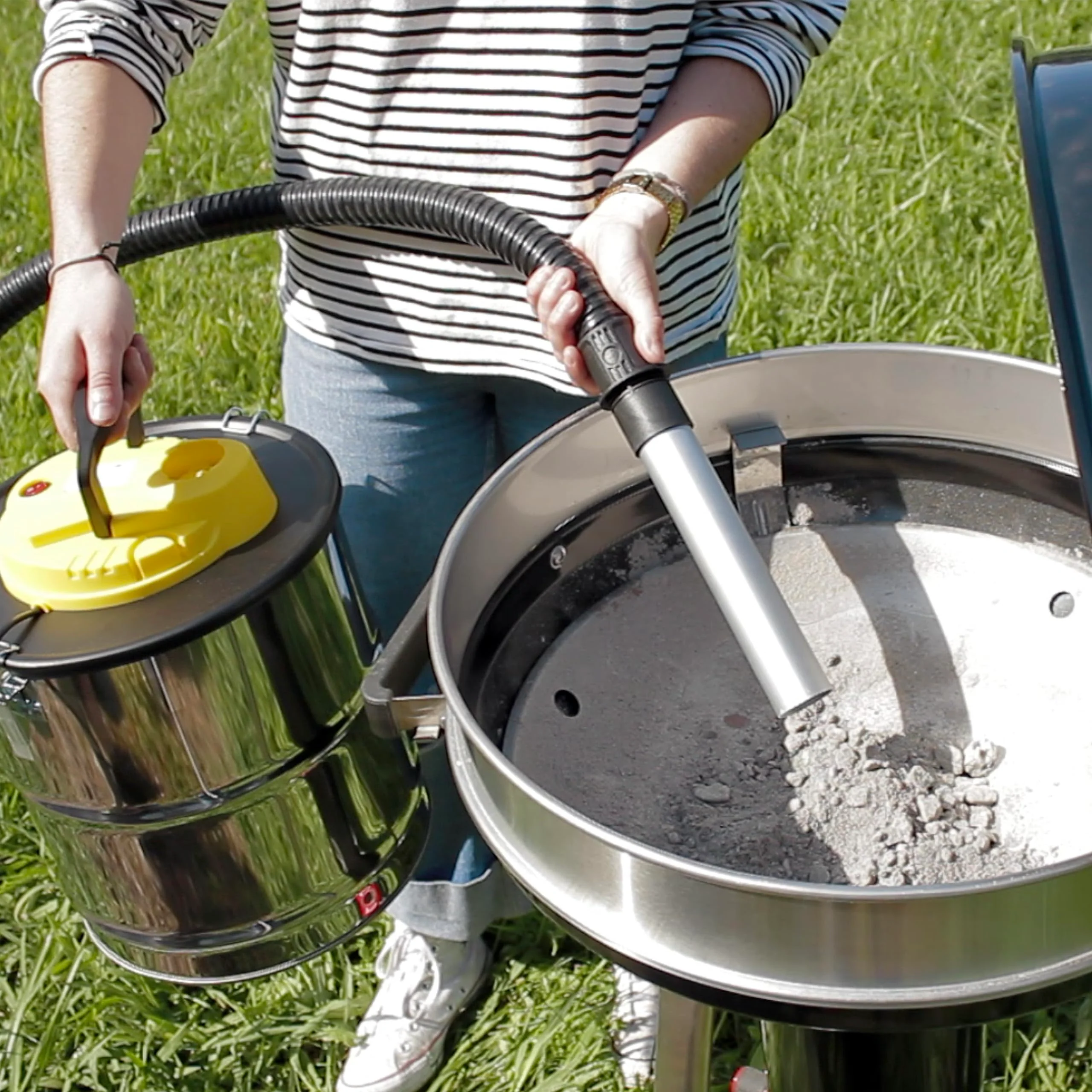 Aschesauger für Kamine, Pellets und Grills - 1.200W Leistung - 20 L Fassungsvermögen - Aus Edelstahl - Inklusive 1m Schlauch und Filterabdeckung - Gebläsefunktion - Dicogar - Image 4