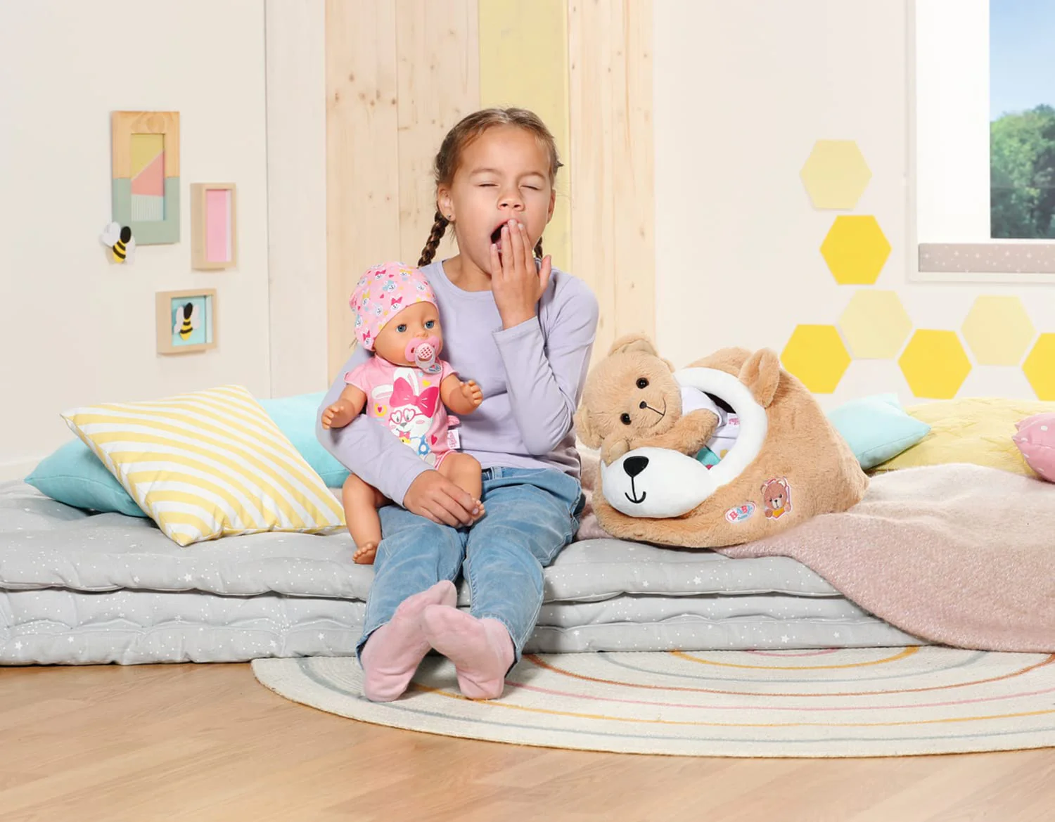 BABY born Bärenhöhle, Kuschelhöhle für Teddybären aus weichem Plüsch in Teddyform mit Ohren, 836927 Zapf Creation, Beige - Image 3
