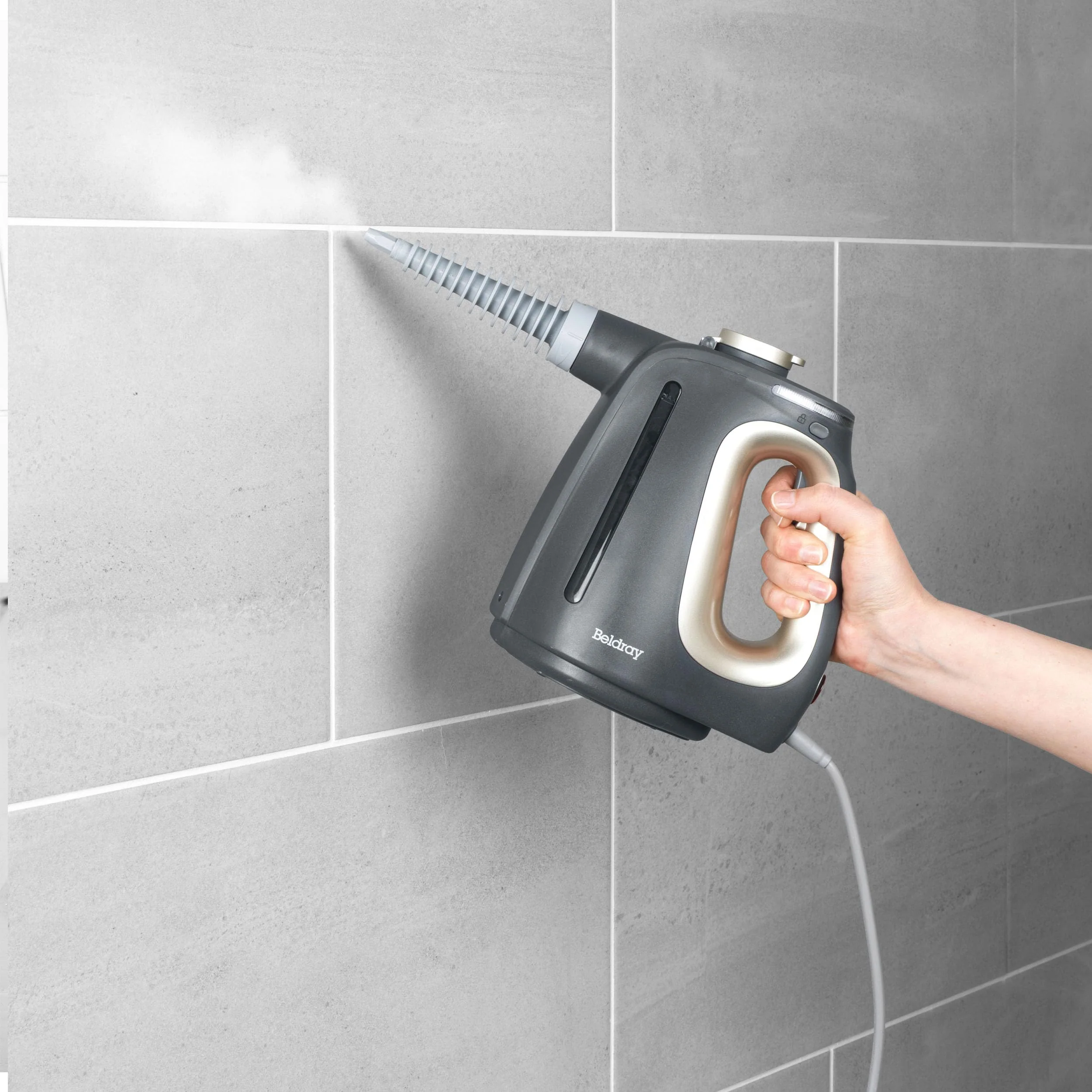 Beldray 15-in-1 Dampfreiniger – Multifunktionaler Handdampfer, chemiefreie Reinigung, einsatzbereit in 20 Sekunden. Mit Reinigungsbürsten, Bodenmopp-Pads & Düsen, 550ml Wassertank, 1350W - Image 3