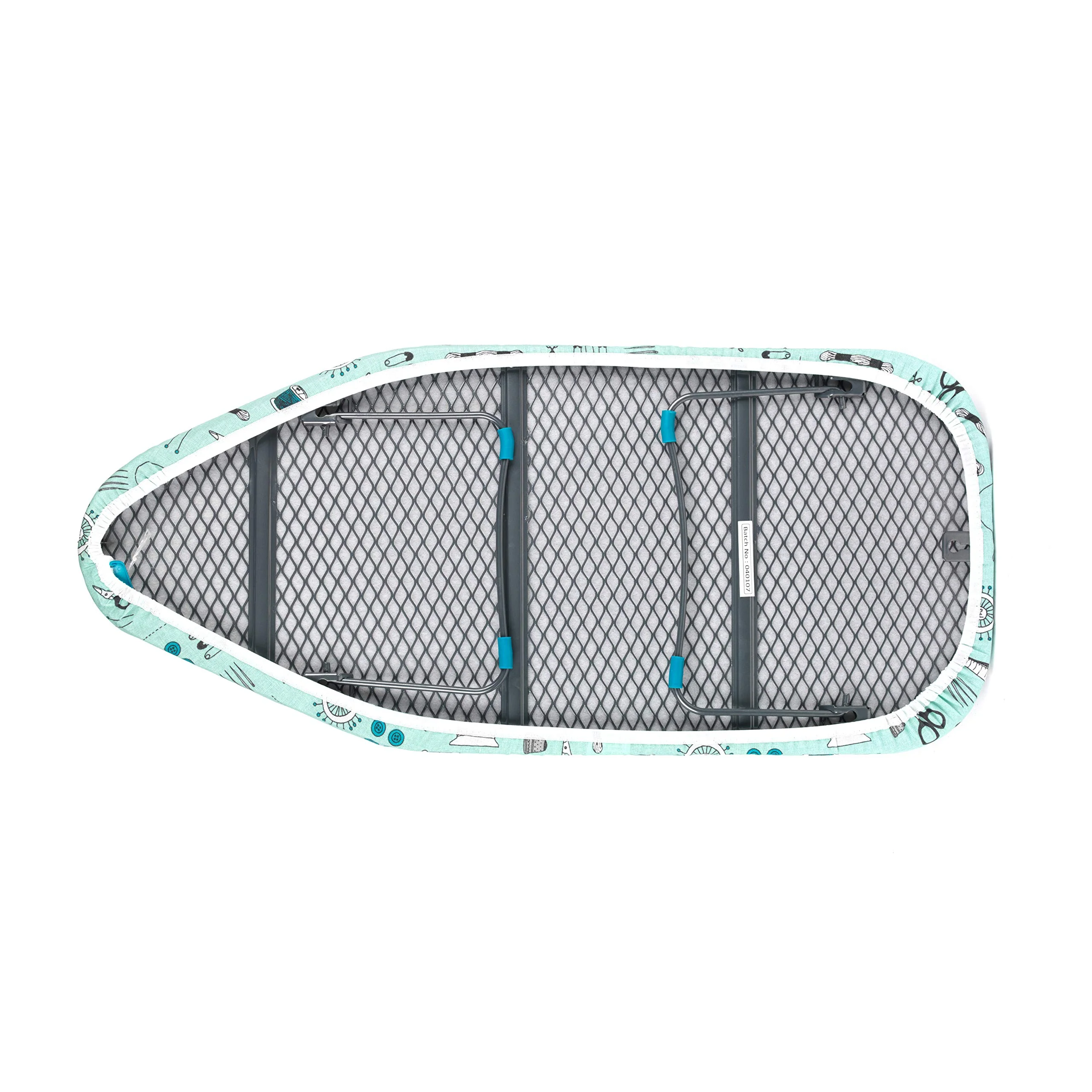 Beldray LA023735SEWBEU7 Tischbügelbrett, kleine Bügelbretter, Reise Bügeltisch, Bügelbrett Tisch, 73 x 31cm Mini Bügelbrett, Tischbügelbrett klein, Bezug aus 100 % Baumwolle, kompakt, faltbar - Image 4