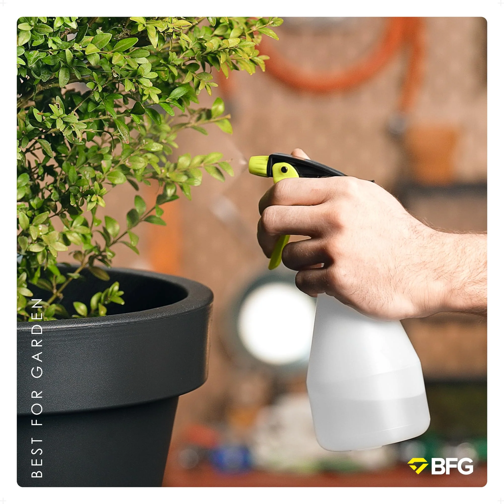 BFG 2x Sprühflasche 500ml - Sprühflasche für Haushalt und Pflanzen, Wassersprühflasche mit Verstellbarer Düse zum Bügeln, Nebelsprühflasche für Pflanzen und Küche, Blumensprüher für den Pflanzenschutz - Image 4