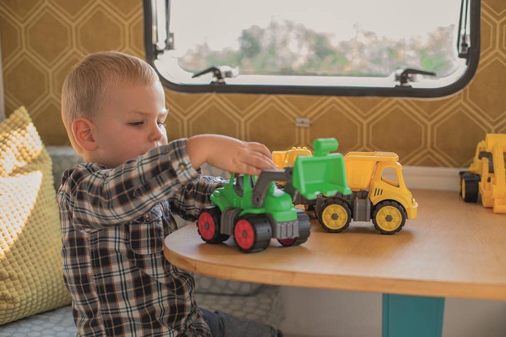 BIG - Power-Worker Mini Bagger - Baggerfahrzeug geeignet als Sandspielzeug und für das Kinderzimmer, Reifen aus Softmaterial, perfekt für unterwegs, für Kinder ab 2 Jahren - Image 3
