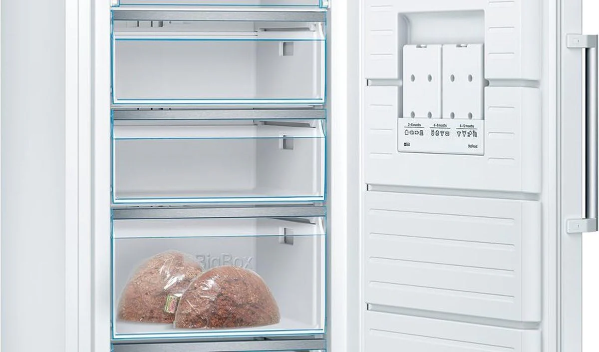 Bosch GSN58AWDV Serie 6 XXL-Gefrierschrank, 191 x 70 cm extra breit, 365 L, NoFrost nie wieder abtauen, LED-Beleuchtung gleichmäßige Ausleuchtung, BigBox Platz für großes Gefriergut, Weiß - Image 7
