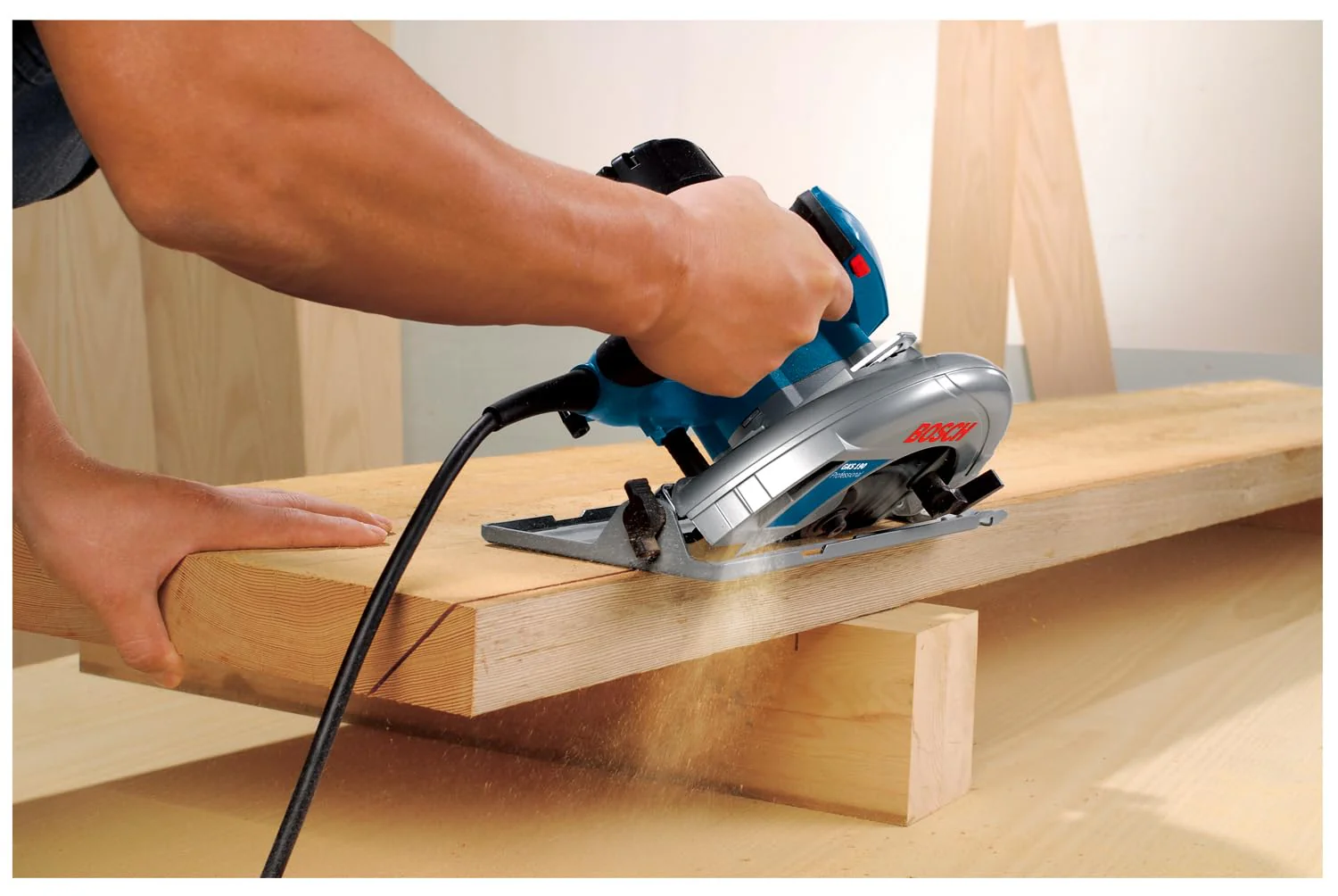 Bosch Professional Kreissäge GKS 190 (Leistung 1400 Watt, Kreissägeblatt: 190 mm, Schnitttiefe: 70mm inkl. HM-Kreissägeblatt, Absaugadapter, Parallelanschlag, Sechskantstiftschlüssel) - Image 3