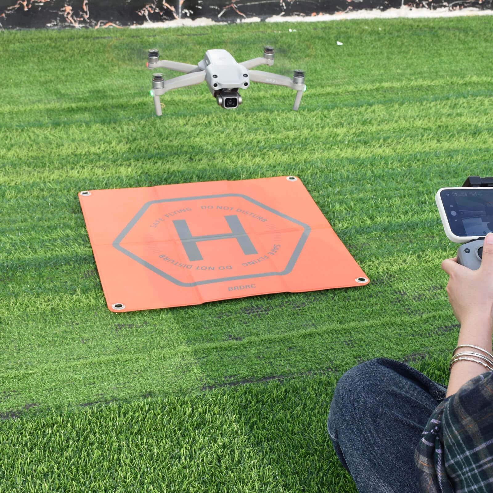 BRDRC 50cm Drohnen-Landeplatz, Universal, Faltbar, Doppelseitig, Wasserdicht, Helipad für DJI Mini 4 Pro/Mini 3/AIR 3/Air 2S/Mavic 3/Spark/Holy Stone/FIMI X8SE/FPV Combo - Image 8