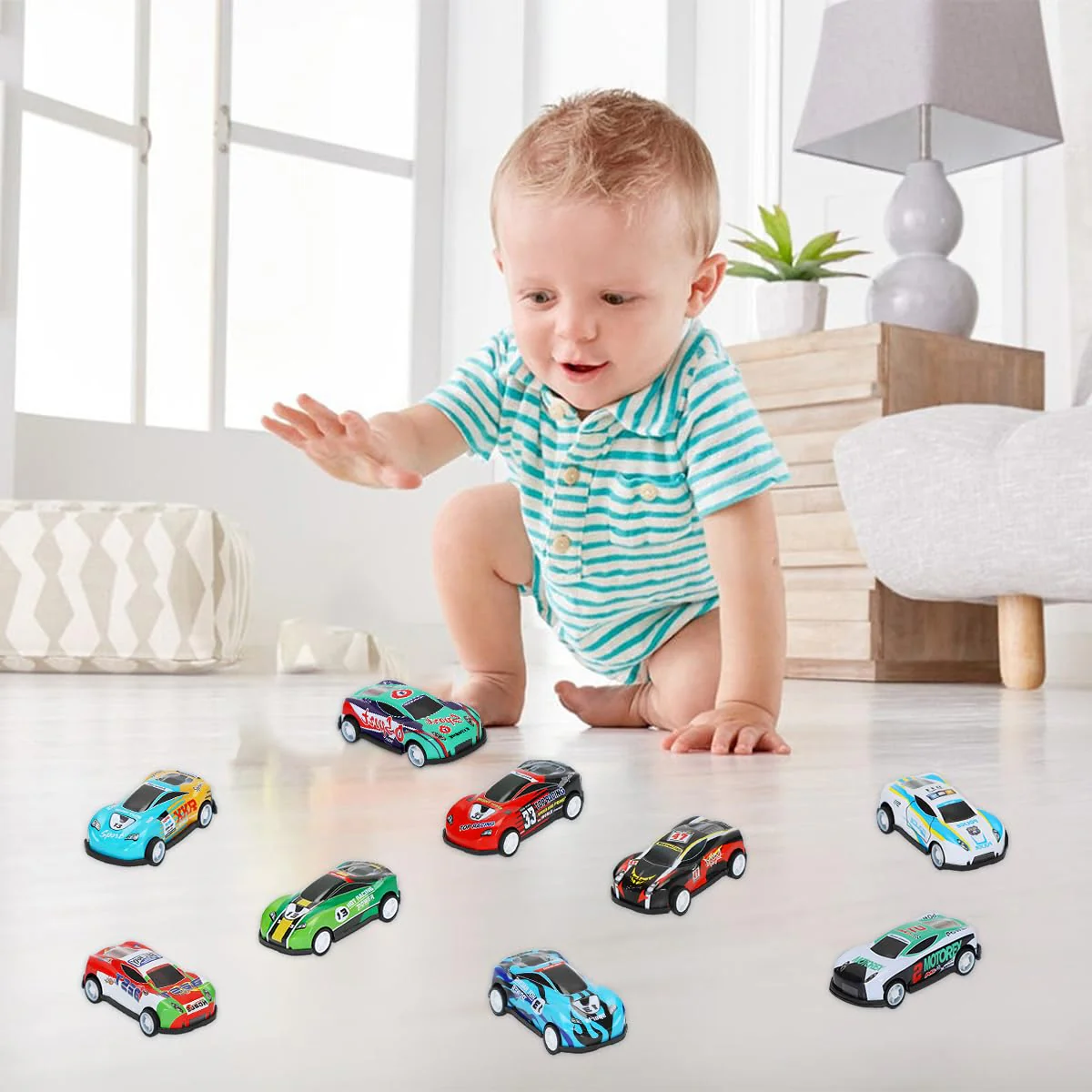 Cadimus Zurückziehen Spielzeugautos，9pcs Mini Auto Set Rennauto,Metall Aufziehauto ab 1 2 3 4 Jahre,Mini Pull Back Rennfahrzeuge,Rennspielzeug zum Zurückziehen für Jungen und Mädchen（zufällig） - Image 3