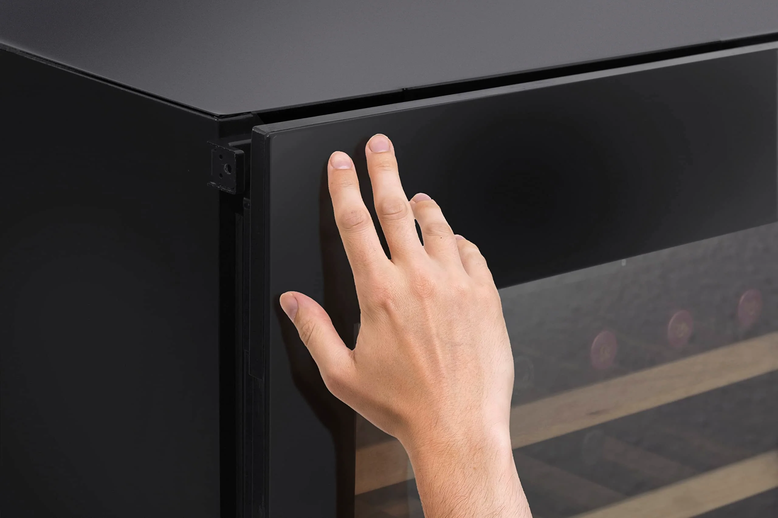 CASO WineDeluxe E 18, Einbau-Weinkühlschrank, Lagerung von bis zu 18 Flaschen, Kompressortechnik, Touch-Bedienung, Temperaturbereich 5 - 20 °C, Türanschlag wechselbar, für jede 45er Nischenhöhe - Image 7