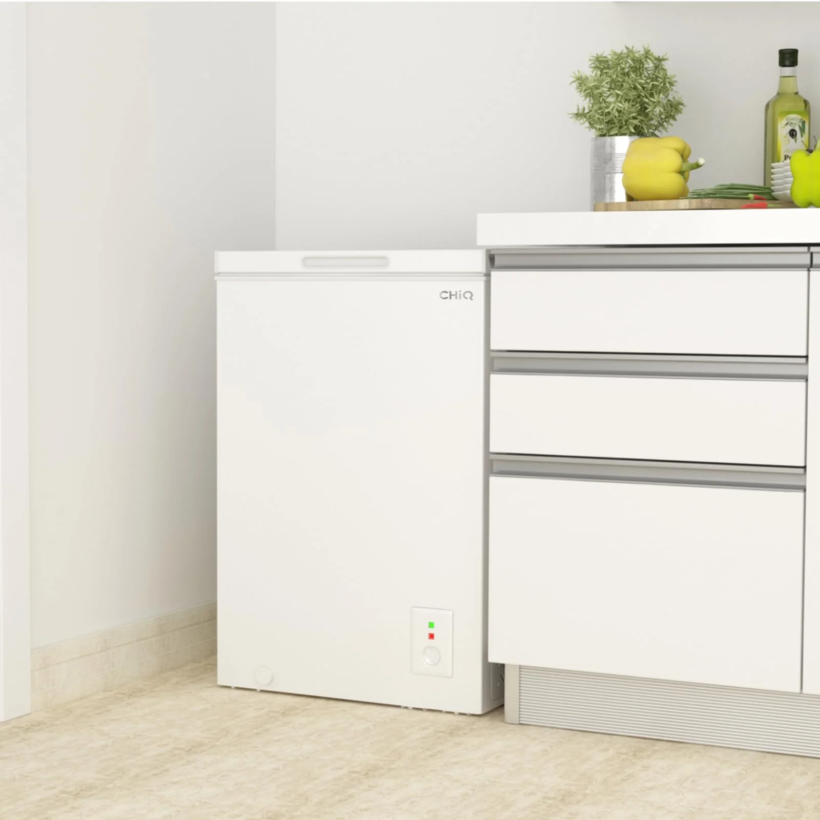 CHiQ FCF98DE Gefriertruhe 99 L, 54,5 x 47,6 x 83,5 cm, 4-Sterne-Gefrieren, Thermostatsteuerung, Drahtgestell, Schwebetür, Geräuscharm, Weiß - Image 8