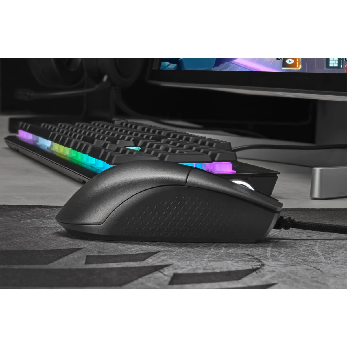 CORSAIR KATAR PRO XT Kabelgebundene Ultra-Light FPS Gaming Maus - 18.000 DPI - Symmetrische Form - Quickstrike Tasten - iCUE Kompatibel - PC, Mac, PS5, PS4, Xbox - Schwarz - Image 3