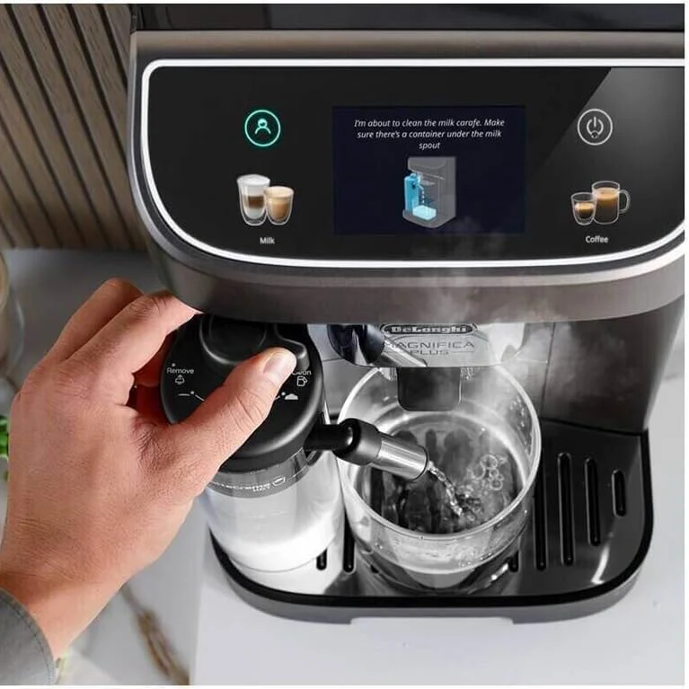De'Longhi Magnifica Plus ECAM320.70.SB, Automatische Kaffeemaschine mit LatteCrema Hot für Automatischen Cappuccino, Farbiges Touch-Display, Extra-Shot Funktion, x2 Funktion, Titan Schwarz - Image 3