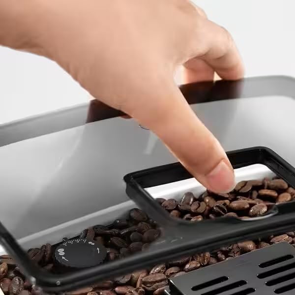 De'Longhi Magnifica S ECAM22.110.W, Automatische Kaffeemaschine, Manuell Einstellbarer Milchaufschäumer, Bean-to-Cup Espressomaschine, 2 Rezepte, Temperaturkontrolle, 2 Espressi Gleichzeitig, Weiß - Image 3