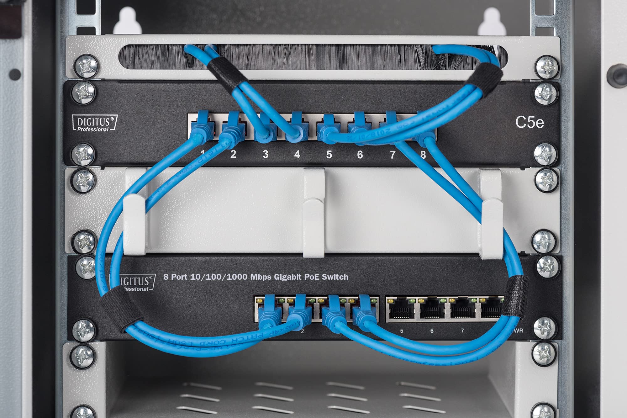 DIGITUS Gigabit Ethernet PoE+ Switch - 10 Zoll - 8 Ports - Unmanaged - IEEE 802.3at - 96 Watt Powerbudget - Schwarz - Image 4