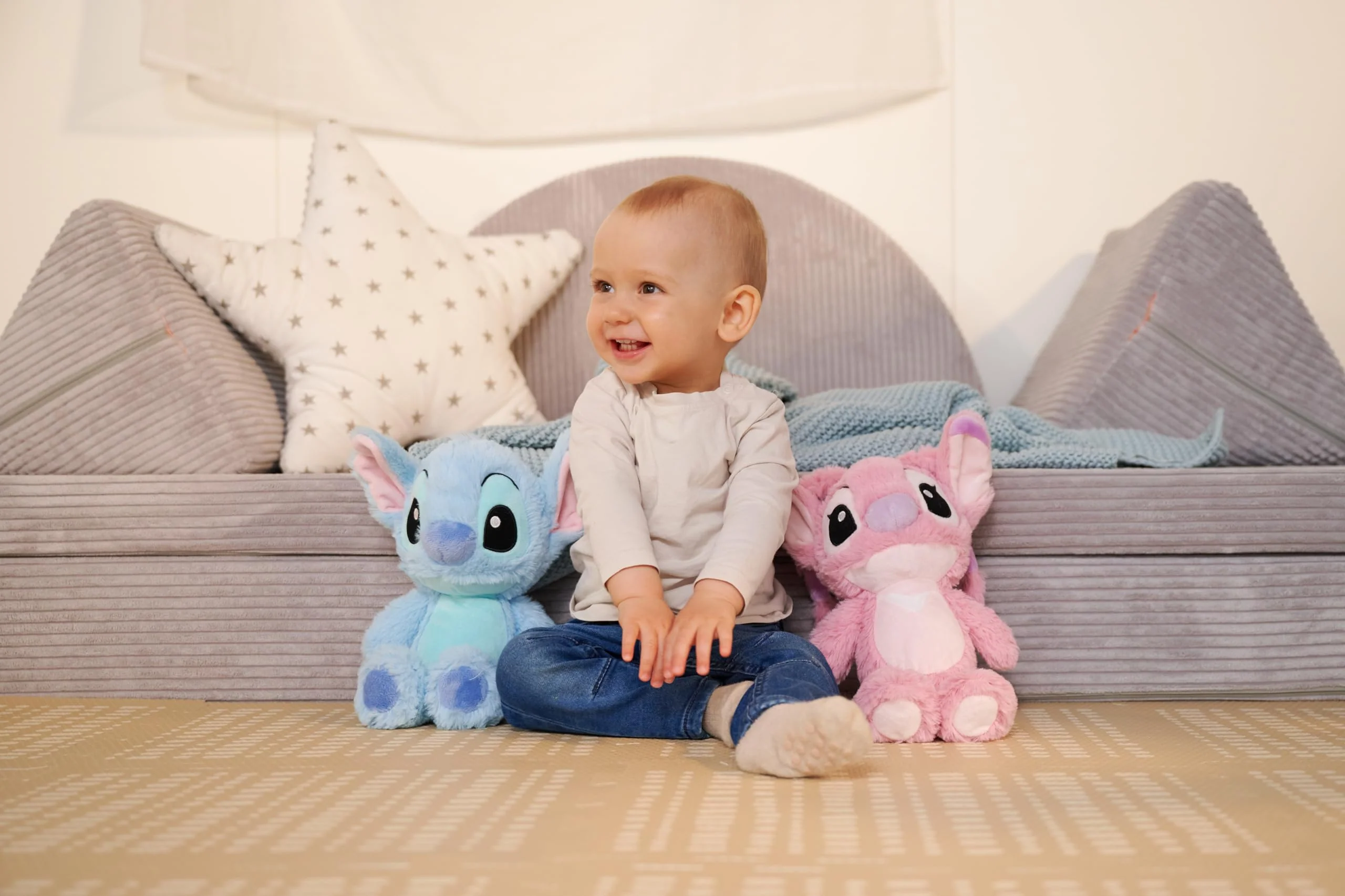 Disney Lilo und Stitch, 25cm Angel Plüschfigur, Kuscheltier, Plüschspielzeug, für Kinder ab den ersten Lebensmonaten - Image 5