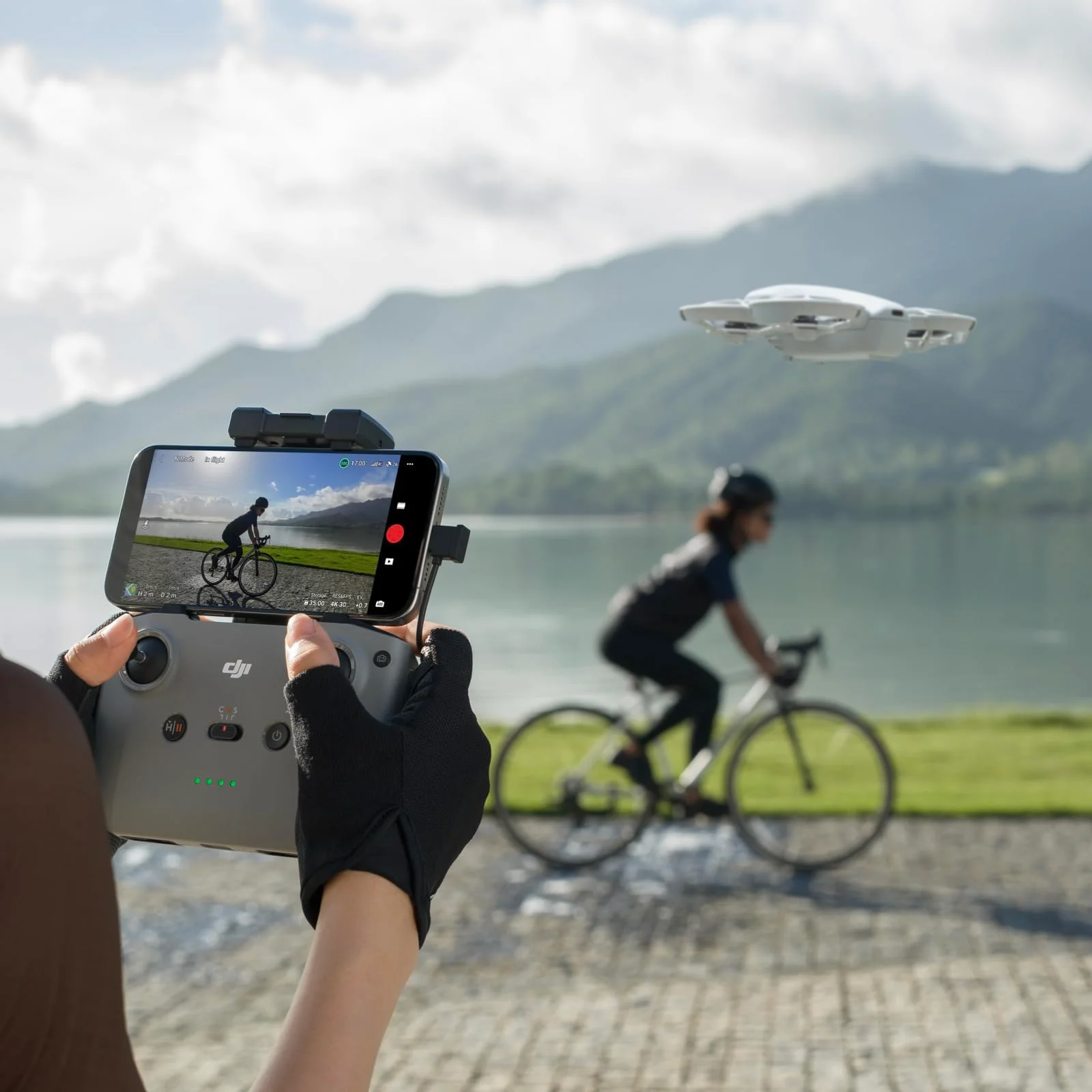 DJI Neo Motion Fly More Combo, Mini drohne mit 4K UHD-Kamera selbstfliegende Drohne, die dir folgt, Handflächenstart, Motivverfolgung, QuickShots - Image 2