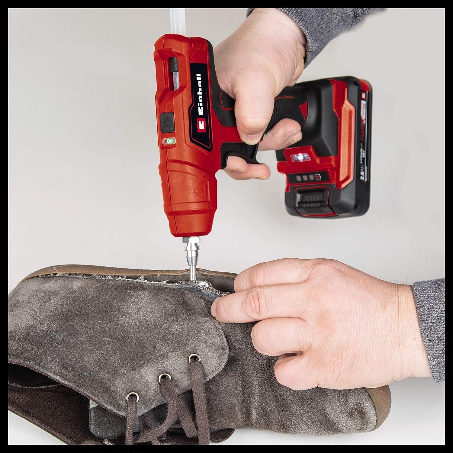 Einhell Akku-Heißklebepistole TE-CG 18 Li - Solo Power X-Change (Lithium-Ionen, in 120 Sekunden einsatzbereit, inkl. 5 Klebestifte + Flachklebedüse, ohne Akku und Ladegerät) - Image 8