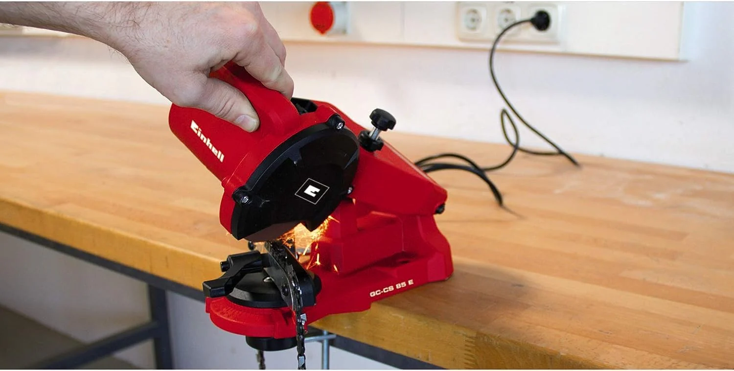 Einhell Sägekettenschärfgerät GC-CS 85 E (85 W, 5500 min-1, Schleifwinkeleinstellung m. Skala, Kettenspannvorrichtung, Tiefenbegrenzung inkl. Schleifscheibe), Rot - Image 2