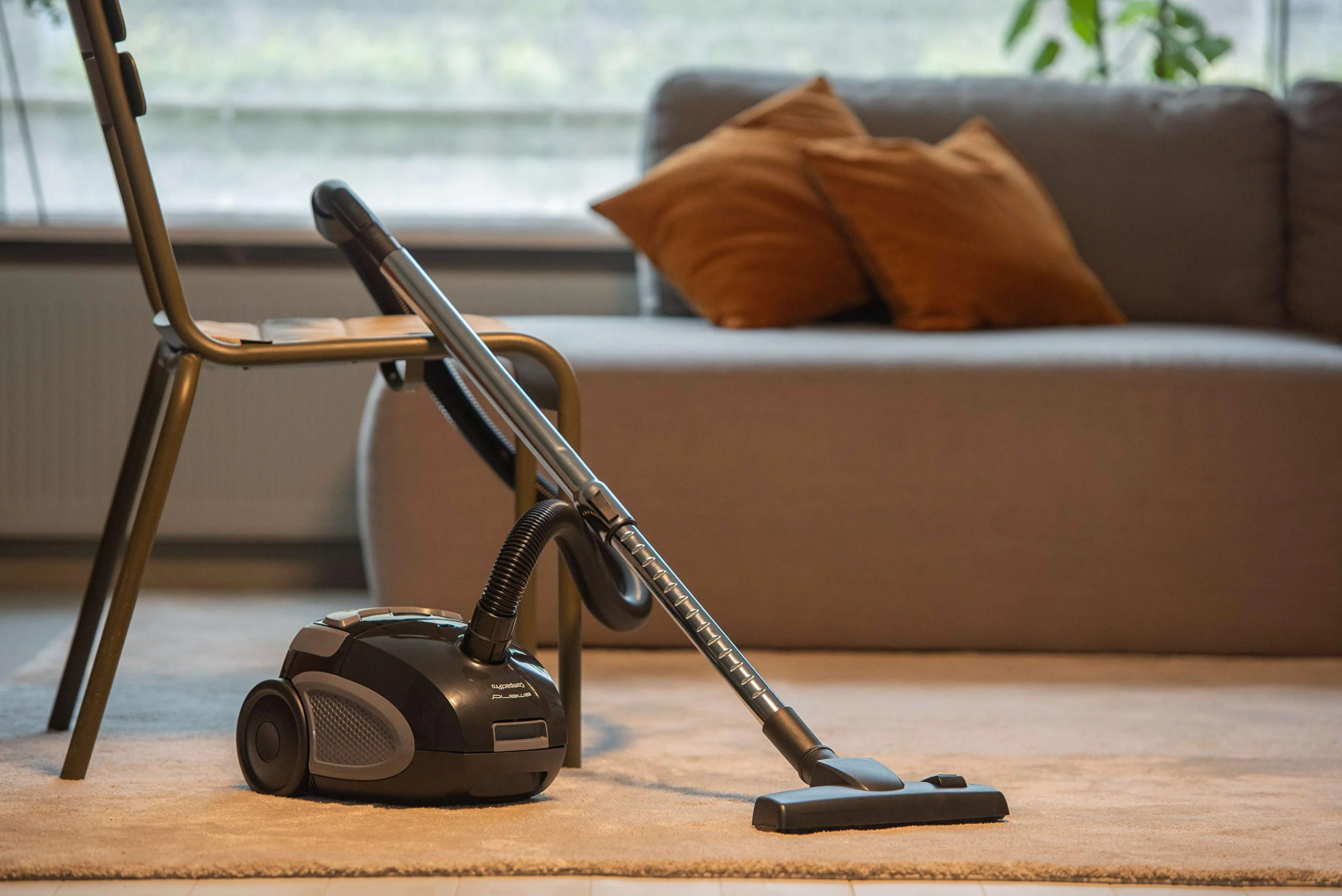 Emerio Staubsauger Sieger Preis/Leistung 05/2020 Haus&Garten Test, leistungsstark, 800 Watt, kompakt & leicht, mit Beutel, für Hard- & Teppichboden, 2.0 L, Staubbeutel Y05 kompatibel, VE-109959.14 - Image 2