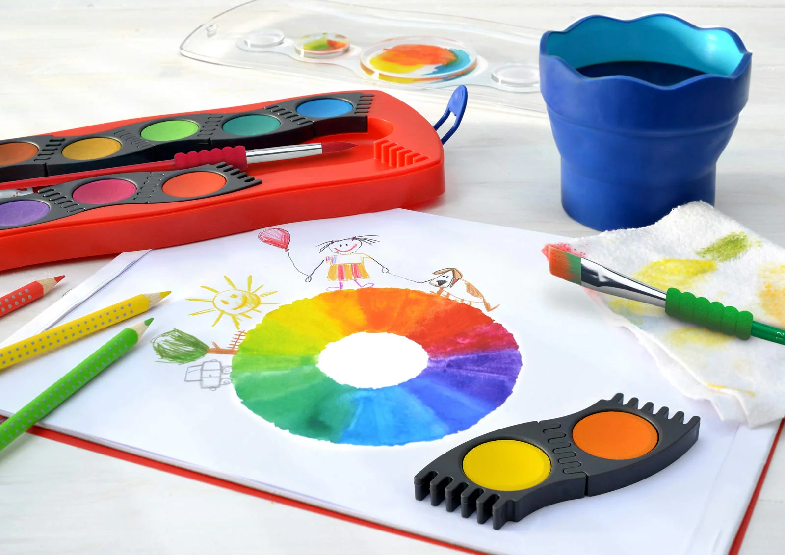 Faber-Castell 112412 Colour Grip Buntstifte für Kinder, 12er-Buntstifte-Set, Malstifte mit Grip und dreieckigem Schaft, wasserlöslichen Pigmenten, leicht auswaschbar und bruchsicher, Schulsachen - Image 4