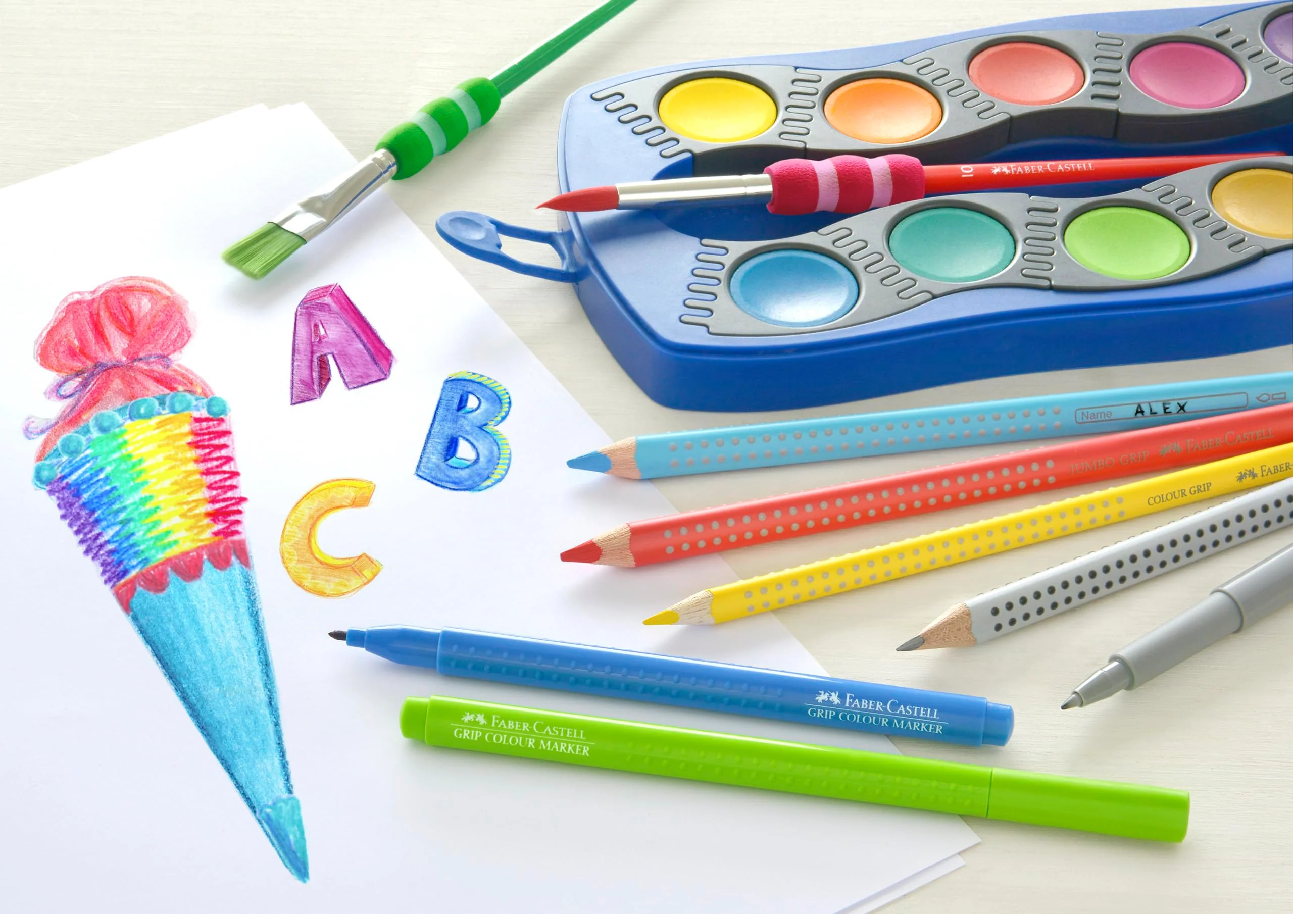 Faber-Castell 205226 - Buntstifte Set Schulanfang, 17-teilig, inkl. Spitzer für Jumbo Buntstifte - Image 4