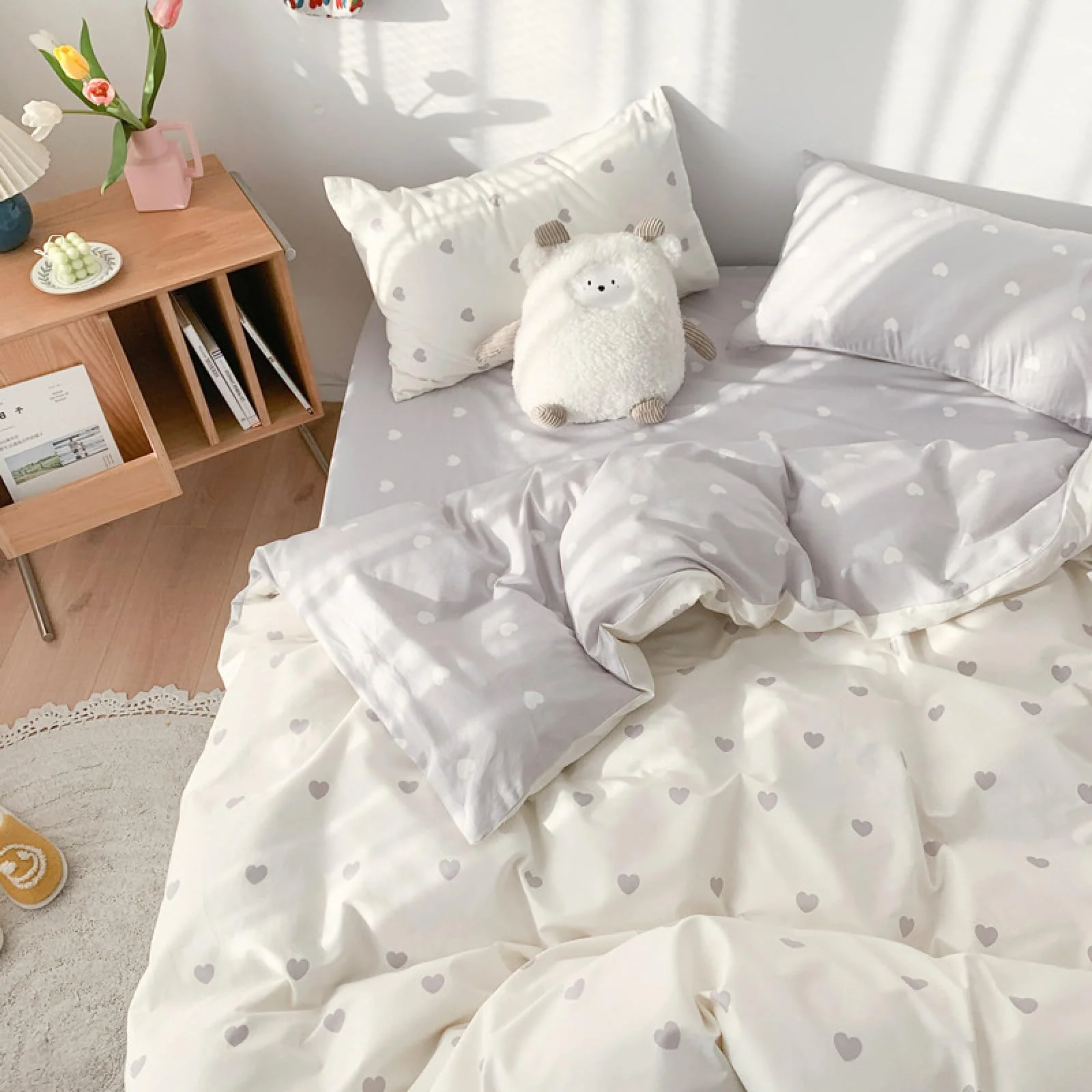 Freyamy Bettwäsche 220x240cm 3teilig Weiß Grau Herz Mädchen Bettwaren-Sets Romantisch Liebe Wendebettwäsche 100% Microfaser Liebesmotiv Bettbezug mit Reißverschluss und 2 Kissenbezug 80x80cm - Image 4