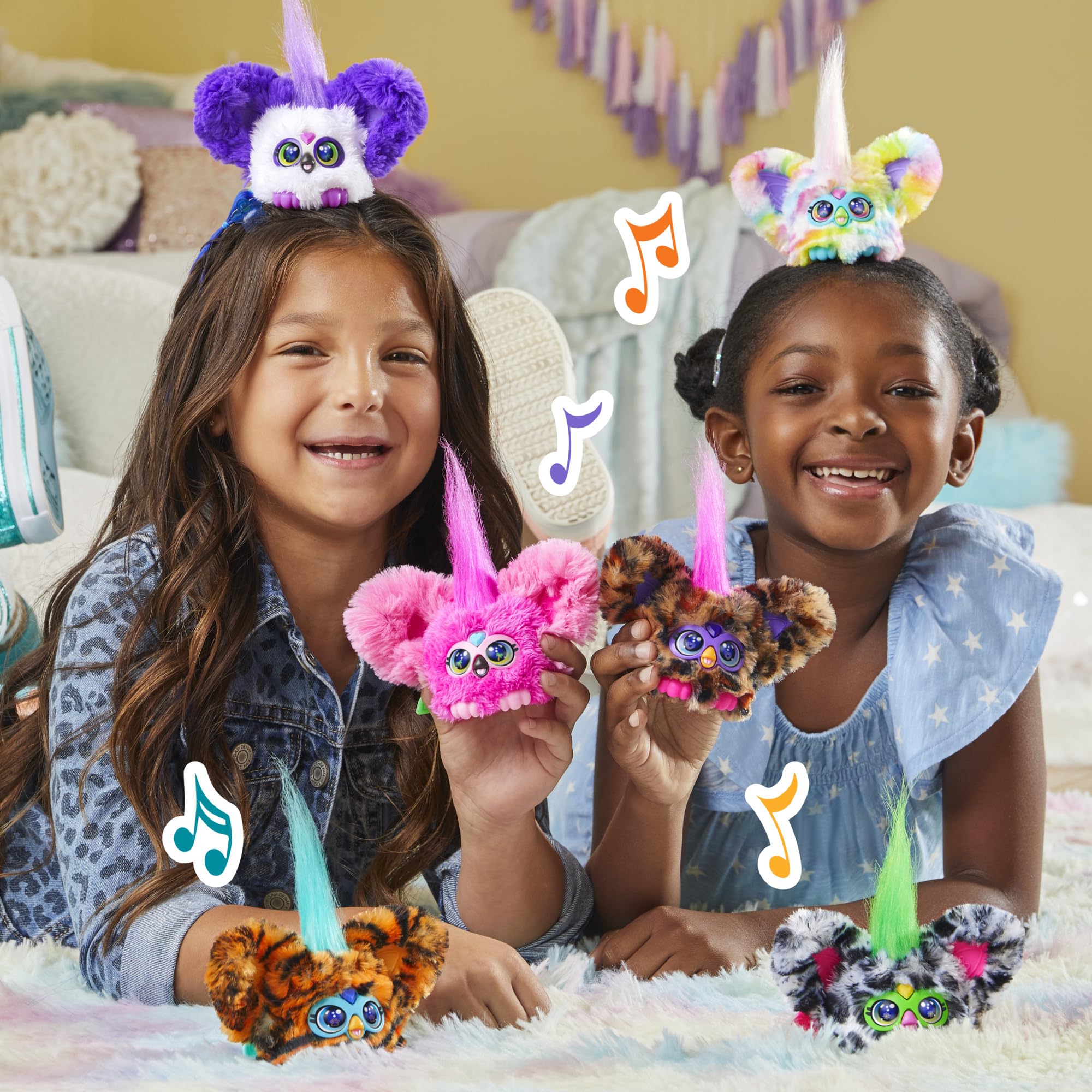 Furby Furblets Chee-Chee, elektronisches Plüschtier als gefleckter Gepard, Stofftier für Kinder ab 6 Jahren mit Musik und Geräuschen und Schlüsselanhänger, spricht Furbisch und bewegt Sich - Image 6
