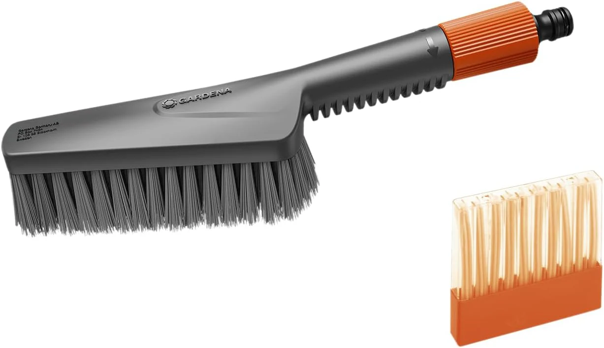 Gardena Cleansystem Wasch-Set mit Handbürste S soft: Reinigungsbürste für empfindliche Flächen und enge Stellen, mit Durchflussregulierung, inkl. Reinigungssticks zum effektiven Putzen (18860-20) - Image 7