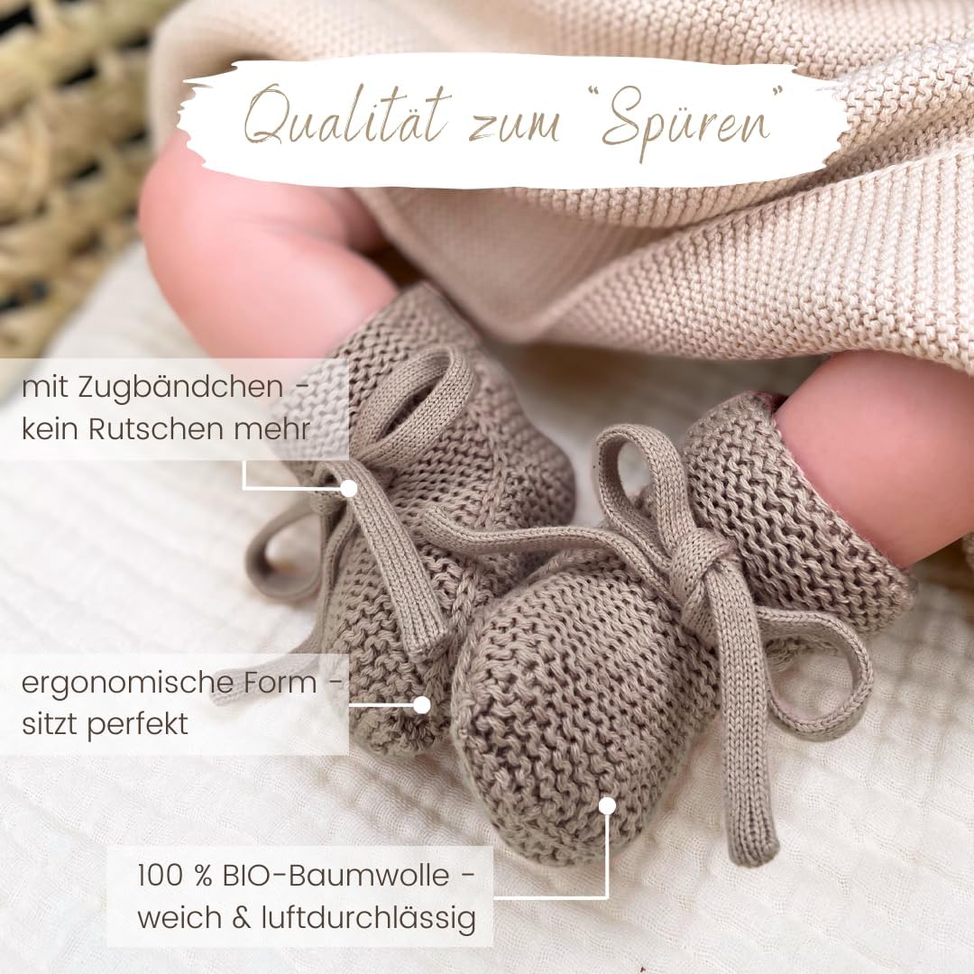 Geschenkset Hase Taupe Kuscheltuch Schmusetuch Schnüffeltuch Babysocken Bio Baumwolle Strick Baby Neugeborene Erstausstattung Mädchen Jungen personalisiert Babygeschenk Geschenk Geburt Babydecke - Image 6