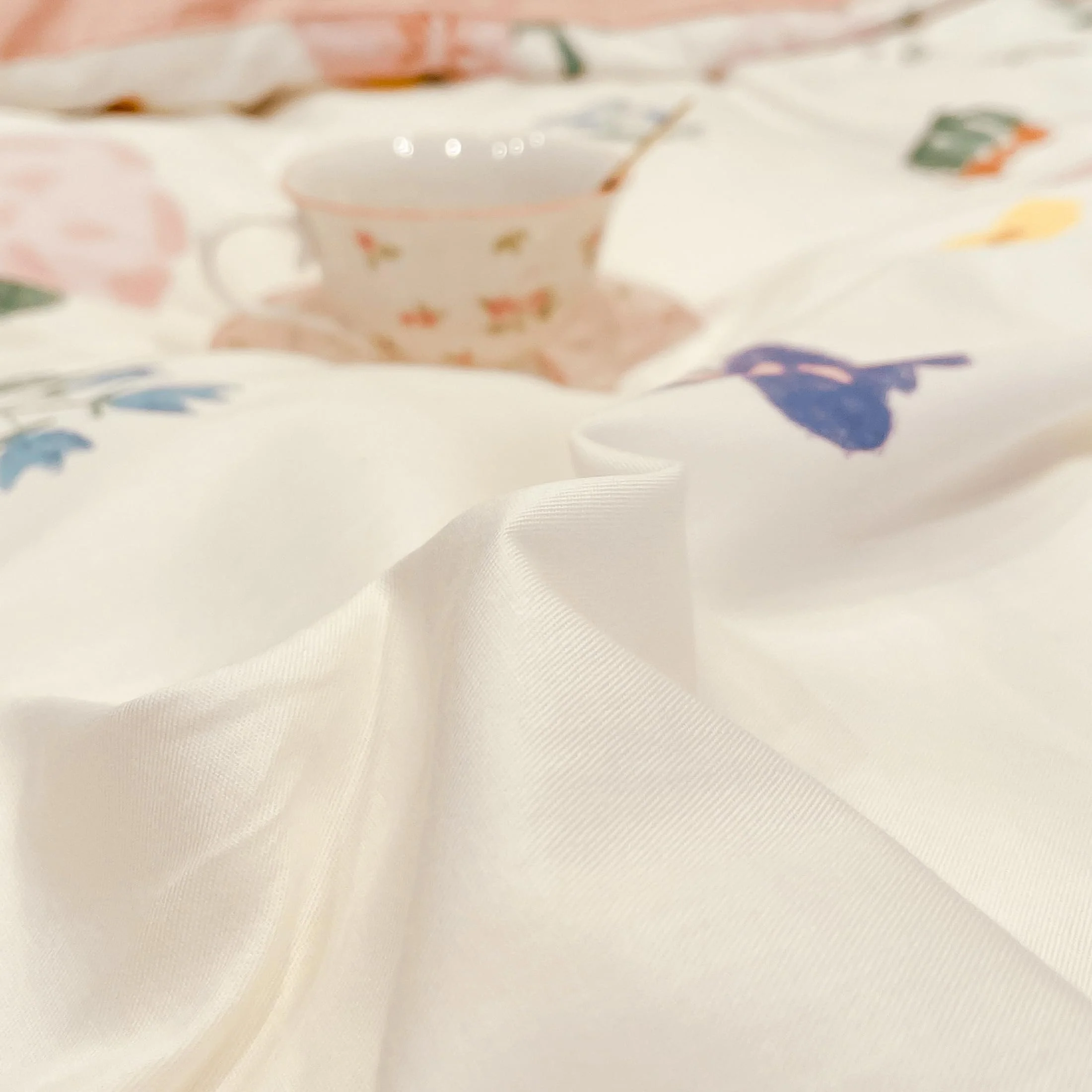 GETIYA Elegant Bunt Blumen Bettwäsche 135x200 Baumwolle Bettwäsche Damen Mädchen Blümchen Bettbezug Einzelbett Weiß Rosa Wendebettwäsche Blume Deckenbezug mit 1 Reißverschluss Kissenbezug 80x80 - Image 3