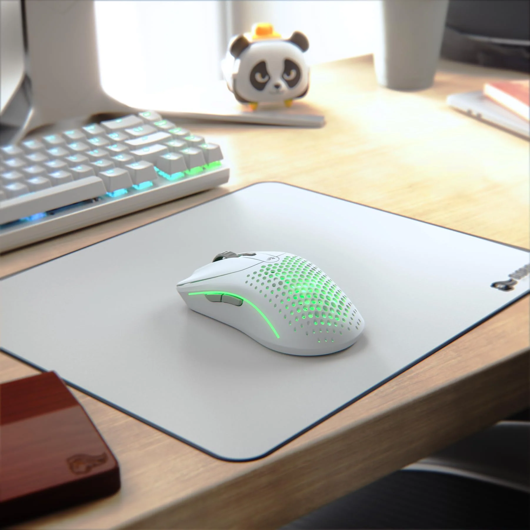 Glorious Gaming Model O 2 Wireless Gaming Mouse – 2,4 GHz & Bluetooth hybrid, superleichte 68 g, lange Akkulaufzeit, 26 k BAMF 2.0 Sensor, RGB-Beleuchtung, beidhändig, 6 Tasten, PTFE-Füße – Weiß - Image 8
