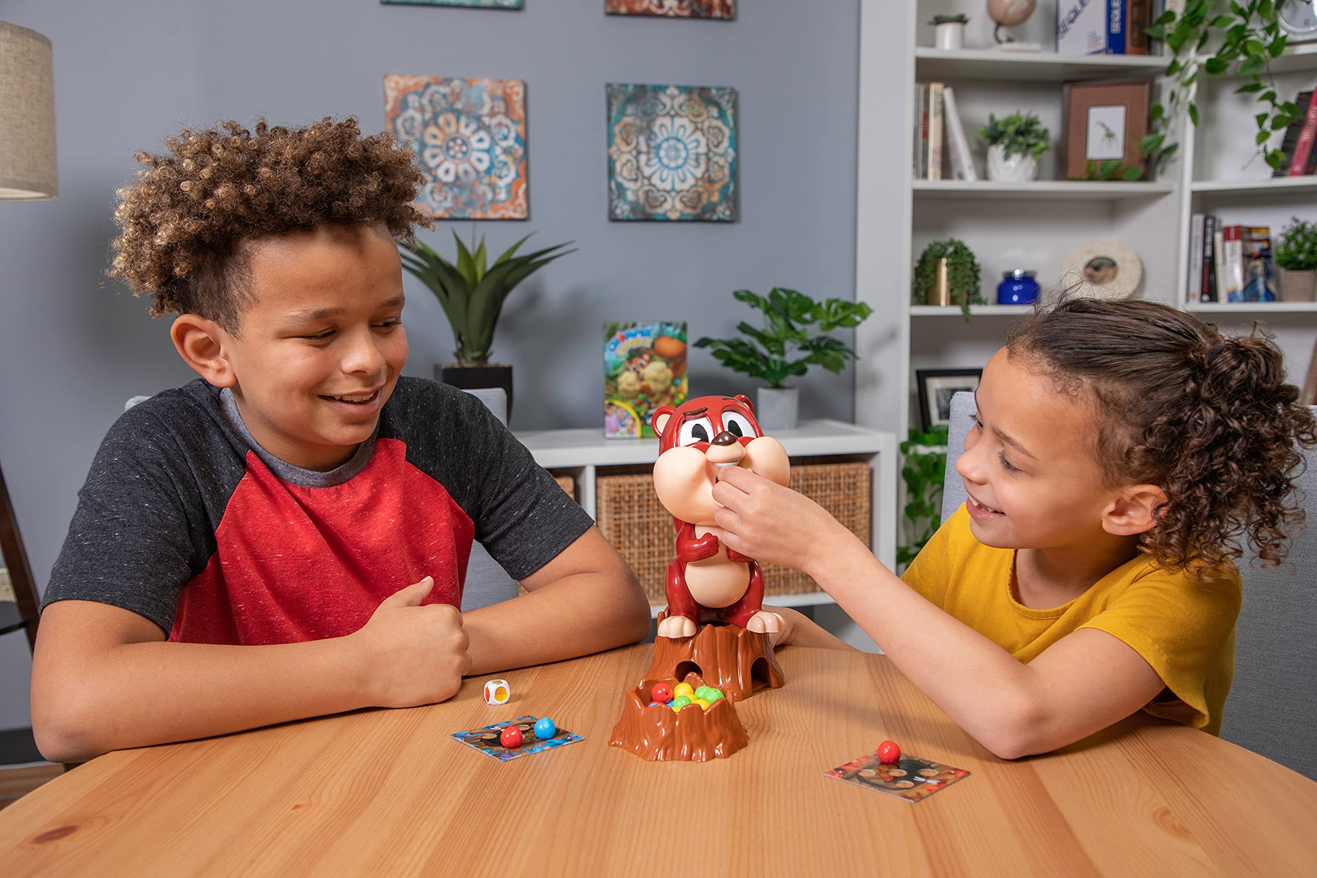 Goliath Mampfender Max, Brettspiele Für Kinder ab 4 Jahren, Gesellschaftsspiel für 2 bis 4 Spieler, Lustiges Kinderspiel, Spielen Sie Mit Der Familie Oder Mit Freunden - Image 4