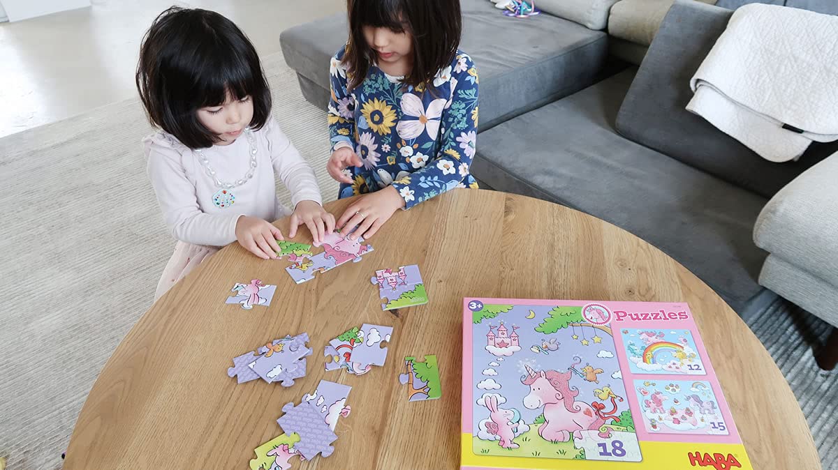 HABA Puzzles Einhorn Glitzerglück – 3 Zauberhafte Glitzerpuzzles mit Einhornmotiven, jeweils 12, 15 & 18 Teile – Fördert Motorik & Konzentration ab 3 Jahren – 1300299001 - Image 2