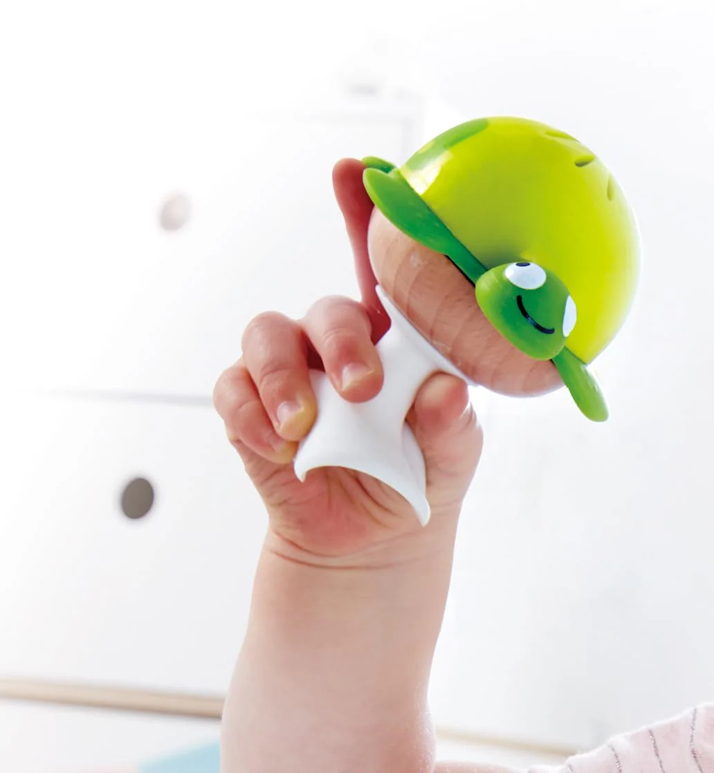 Hape Saugnapf Rasselset | Drei Tiere mit Beißringelementen, Schildkröte, Krake und Wal | Lern-Spielzeug ab 0 Monaten - Image 6