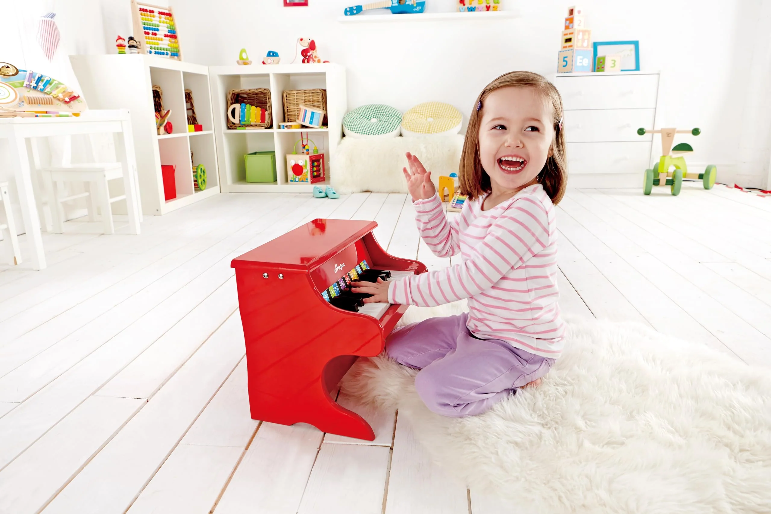 Hape Spielzeug-Klavier | Mit 18 Tasten, Musikinstrument für Kinder aus Holz, rot, ab 3 Jahren - Image 7