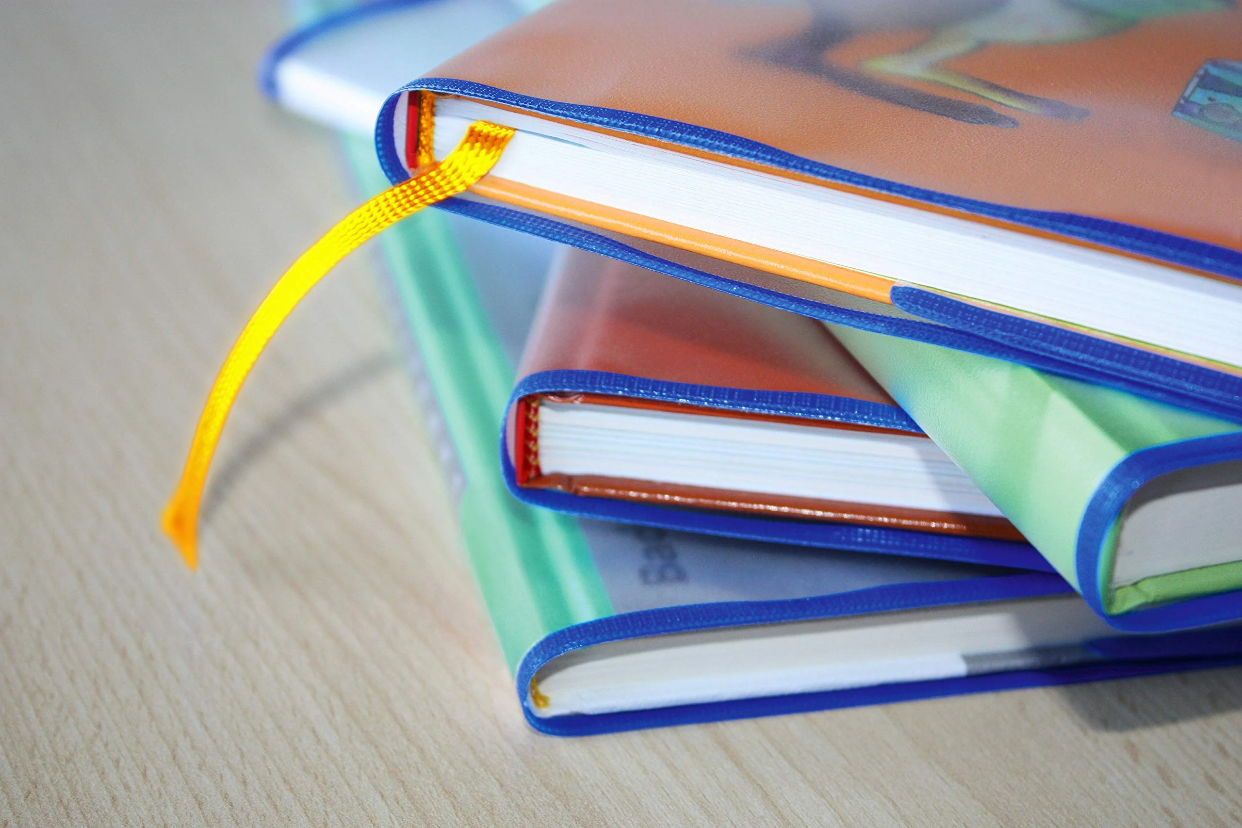 HERMA 20233 Buchumschläge 26,5 x 54 cm HERMÄX Classic, 10 Stück, Buchhüllen mit Beschriftungsetikett & Kantenschutz aus abwischbarer Polypropylen-Folie, Buchschoner Set für Schulbücher, transparent - Image 5
