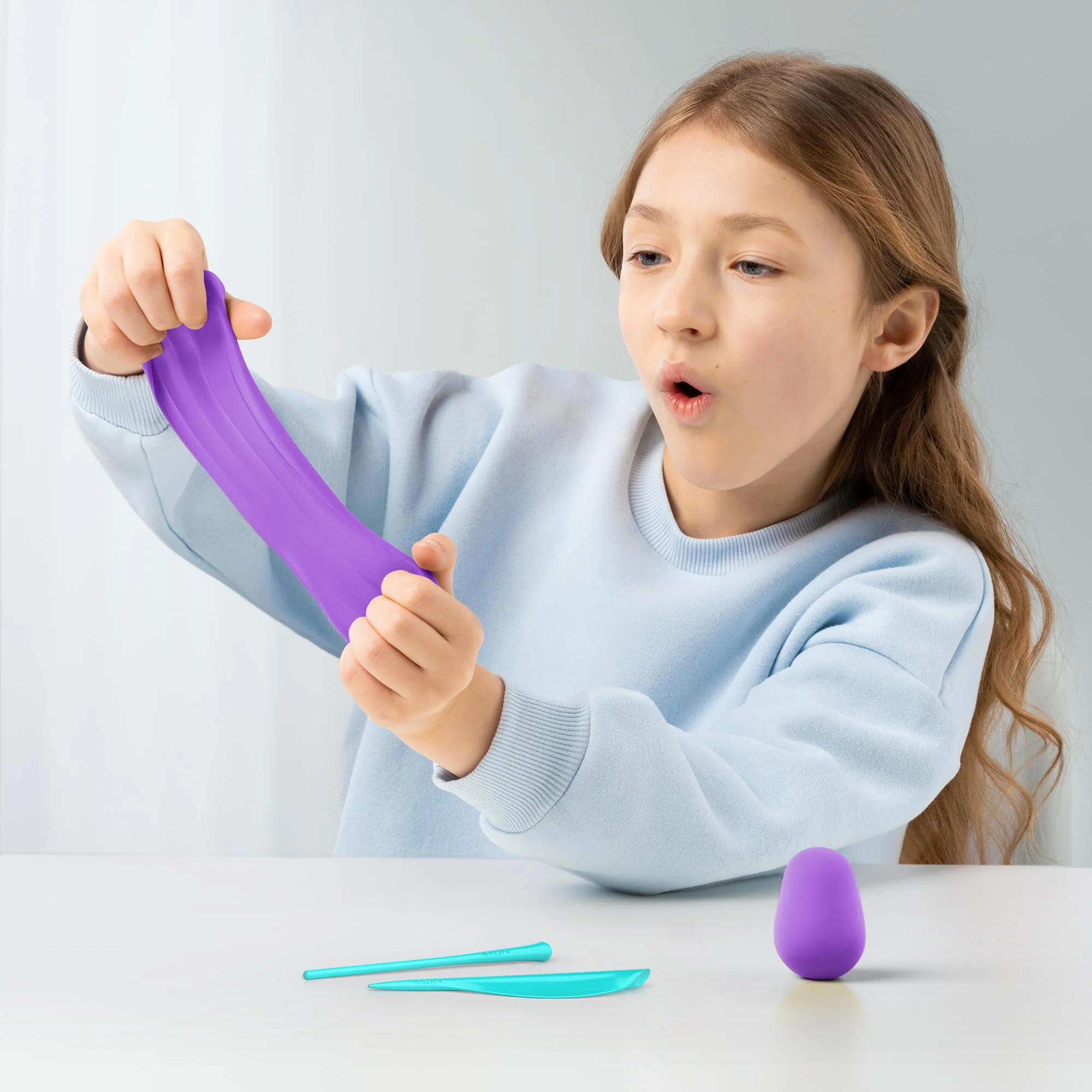 Hey Clay Regenbogen-Einhörner 15 Dosen Set - Buntes Modellier-Set für Kinder mit lufttrocknender Knete 15 Dosen mit Modellierwerkzeugen und lustigen interaktiven Anleitungen - Image 5