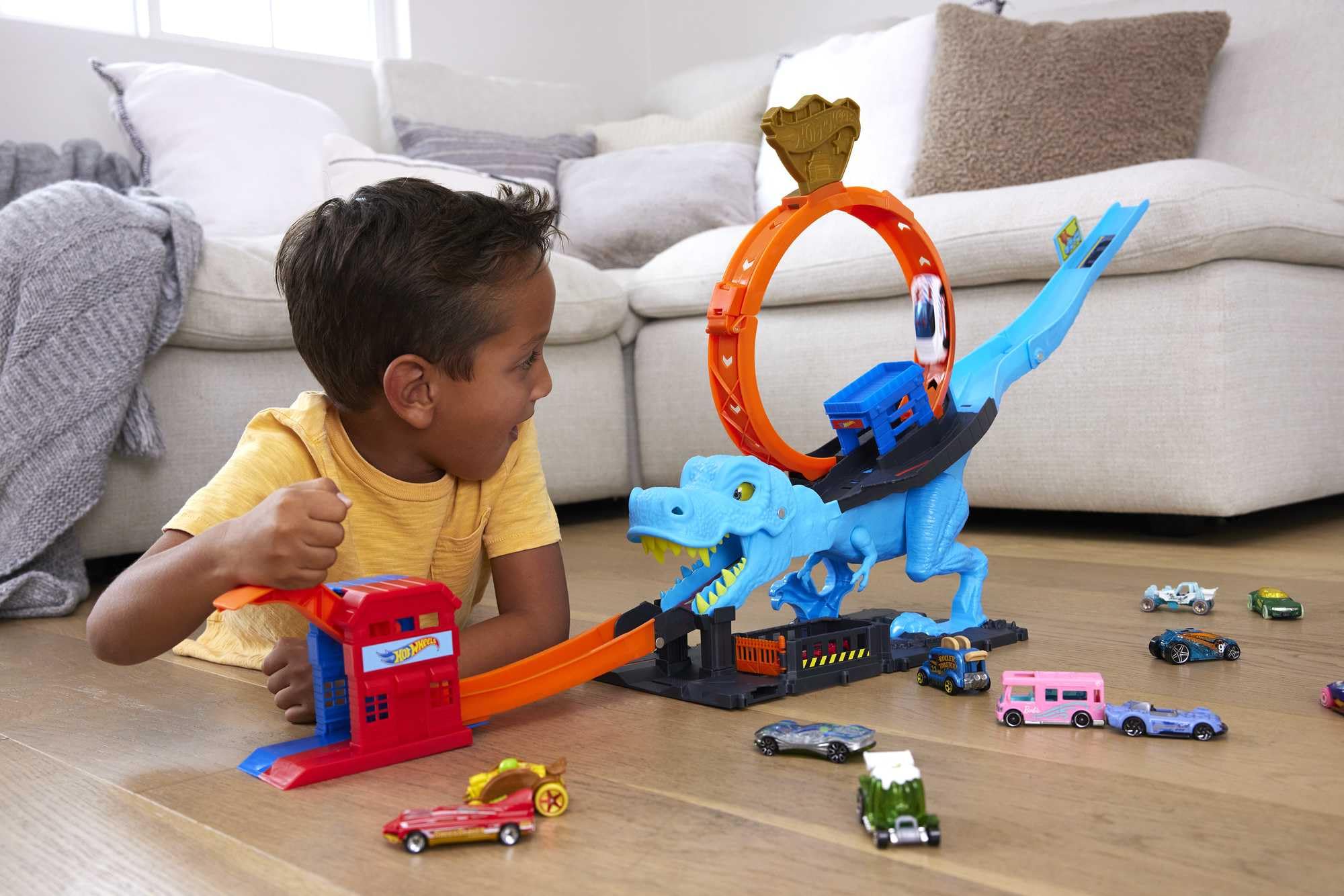 Hot Wheels City T-Rex Angriff - Geschicklickheit durch genaues Timing, Polizeiwache, Looping, Dinosaurier, Kreuz-Augen, für Kinder ab 4 Jahren, HNP77 - Image 8