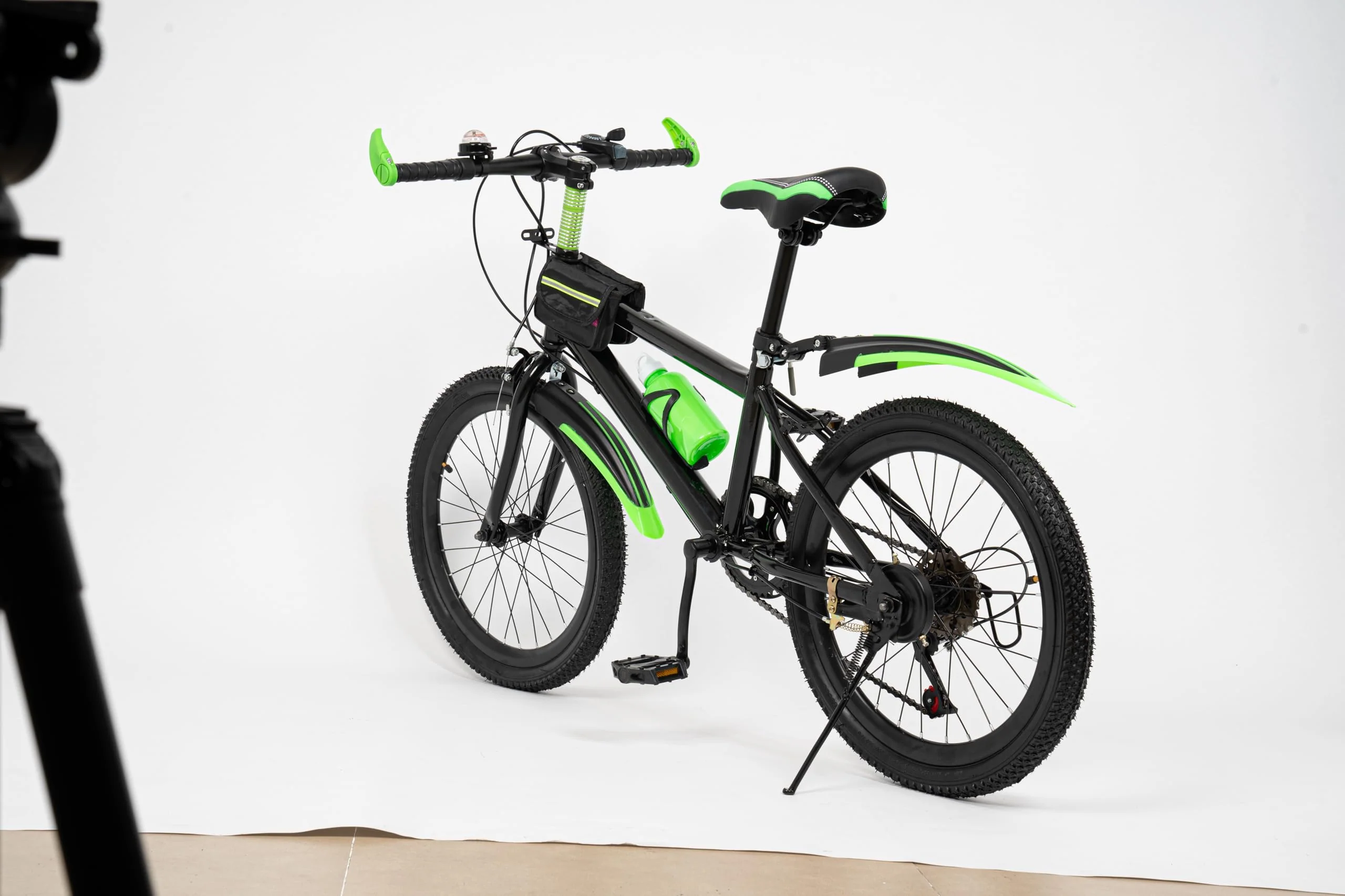 Hurrylying 20 Zoll Premium Mountainbike Kinder Mountainbike Gewicht 85 kg mit Glashalter und Getriebe Geeignet auf der Straße und auf den Bergen Grün - Image 4