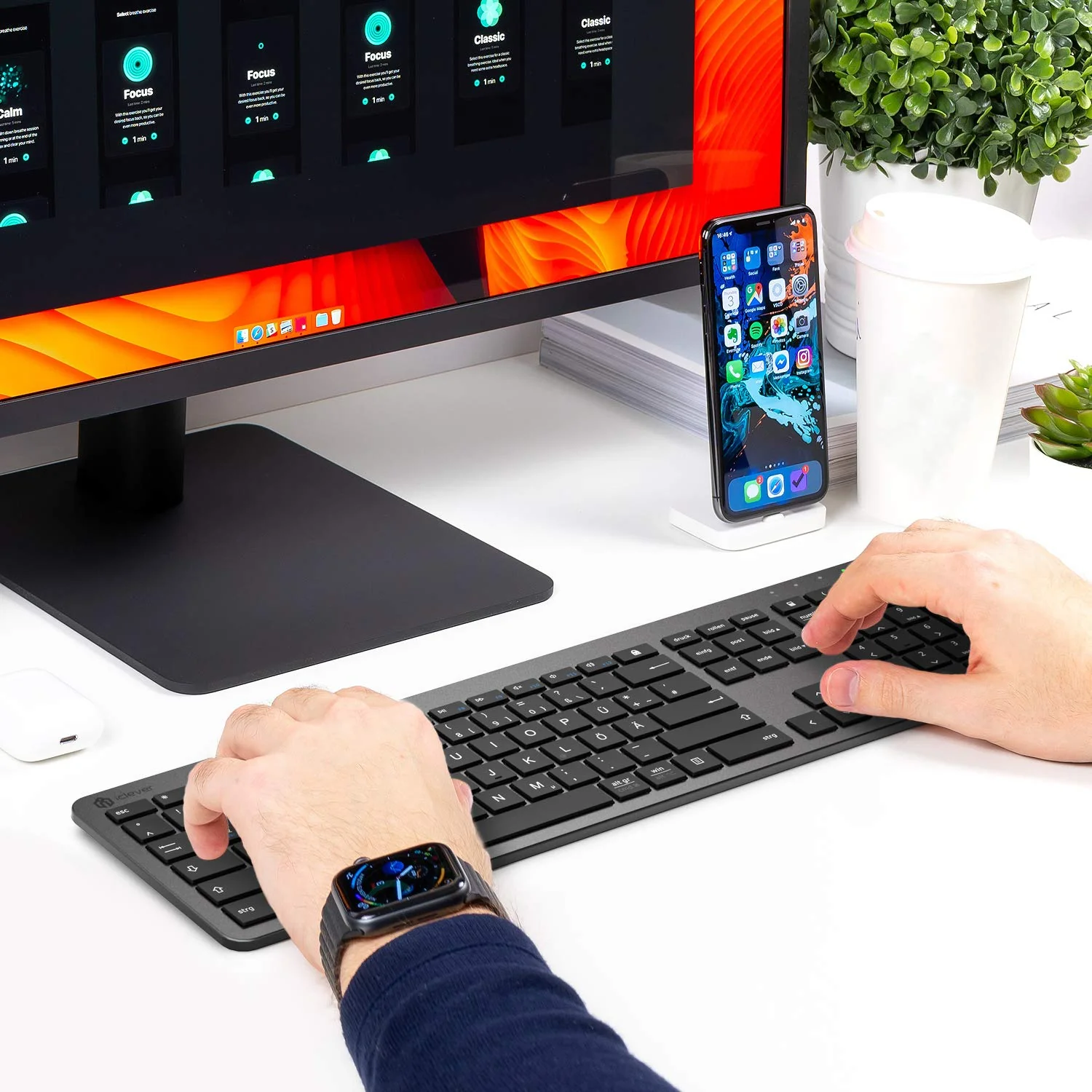 iClever GK08 Wireless Keyboard and Mouse - 2.4G Ultraslim Rechargeable Wireless Keyboard Mouse Set for PC, Desktop, Notebook, Laptop, Windows Mac OS, QWERTZ Layout, Black and Grey - Image 3