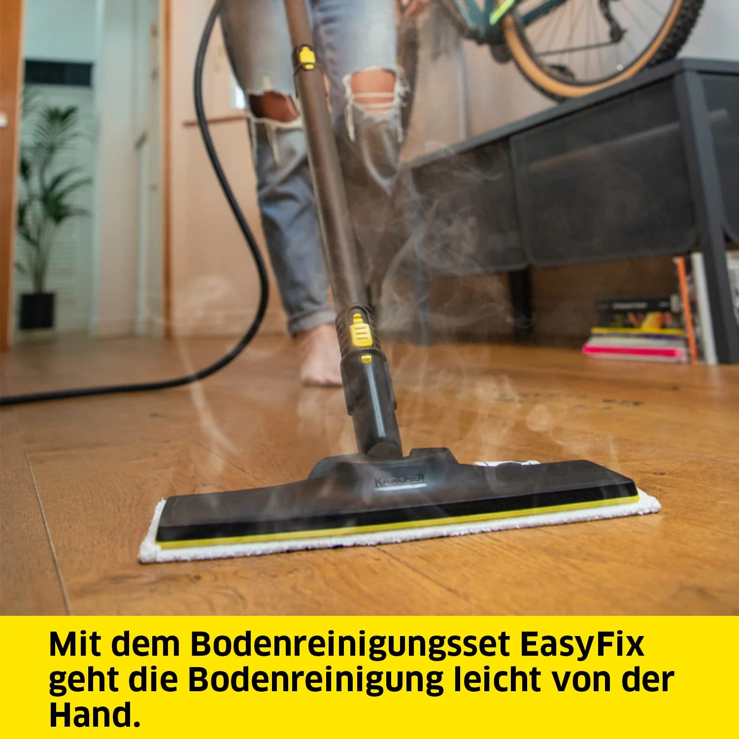 Kärcher Dampfreiniger SC 2 EasyFix, Dampfdruck: 3,2 bar, Aufheizzeit: 6,5 min., Leistung: 1.500 W, Flächenleistung: 75 m², Tank: 1 l, mit Bodenreinigungsset EasyFix, Düsen und Mikrofaserbezug, Gelb