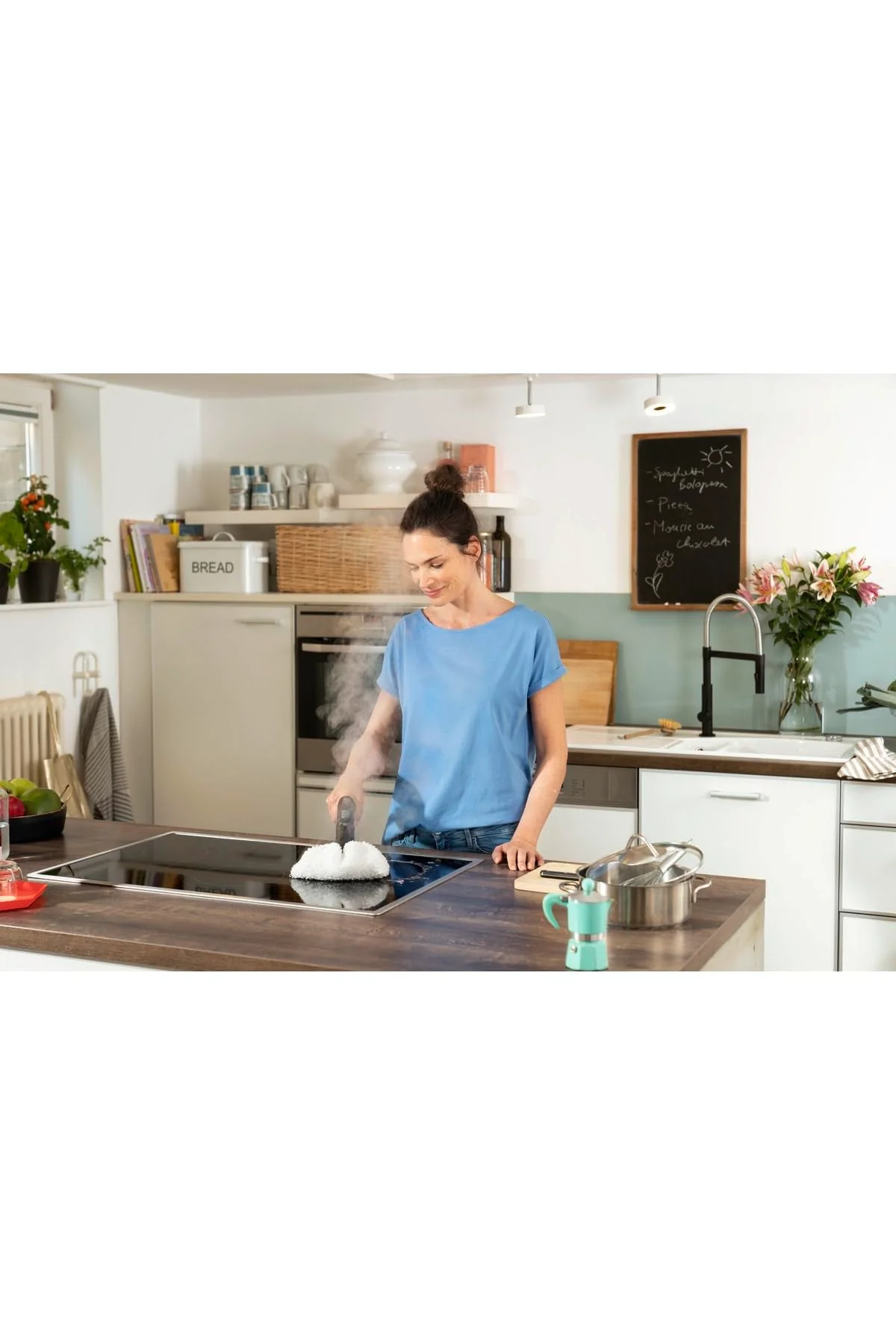 Kärcher Dampfreiniger SC 3 Deluxe EasyFix, Dampfdruck: 3,5 bar, Aufheizzeit: 30 s, Leistung: 1.900 W, Flächenleistung: 75 m², Tank: 1 l, mit Bodenreinigungsset, Mikrofaser-Bezug, Düsen und Rundbürste - Image 4