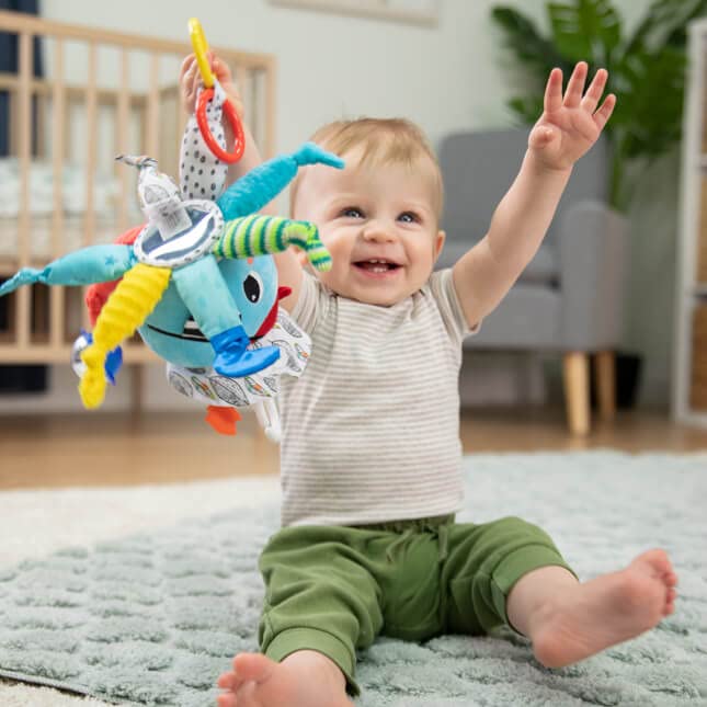 Lamaze Baby Spielzeug "Captain Calamari, die Piratenkrake" Clip & Go, Hochwertiges Kleinkindspielzeug, Stärkung der Eltern-Kind-Beziehung, Baby Spielzeug, 0-6 Monate - Image 8