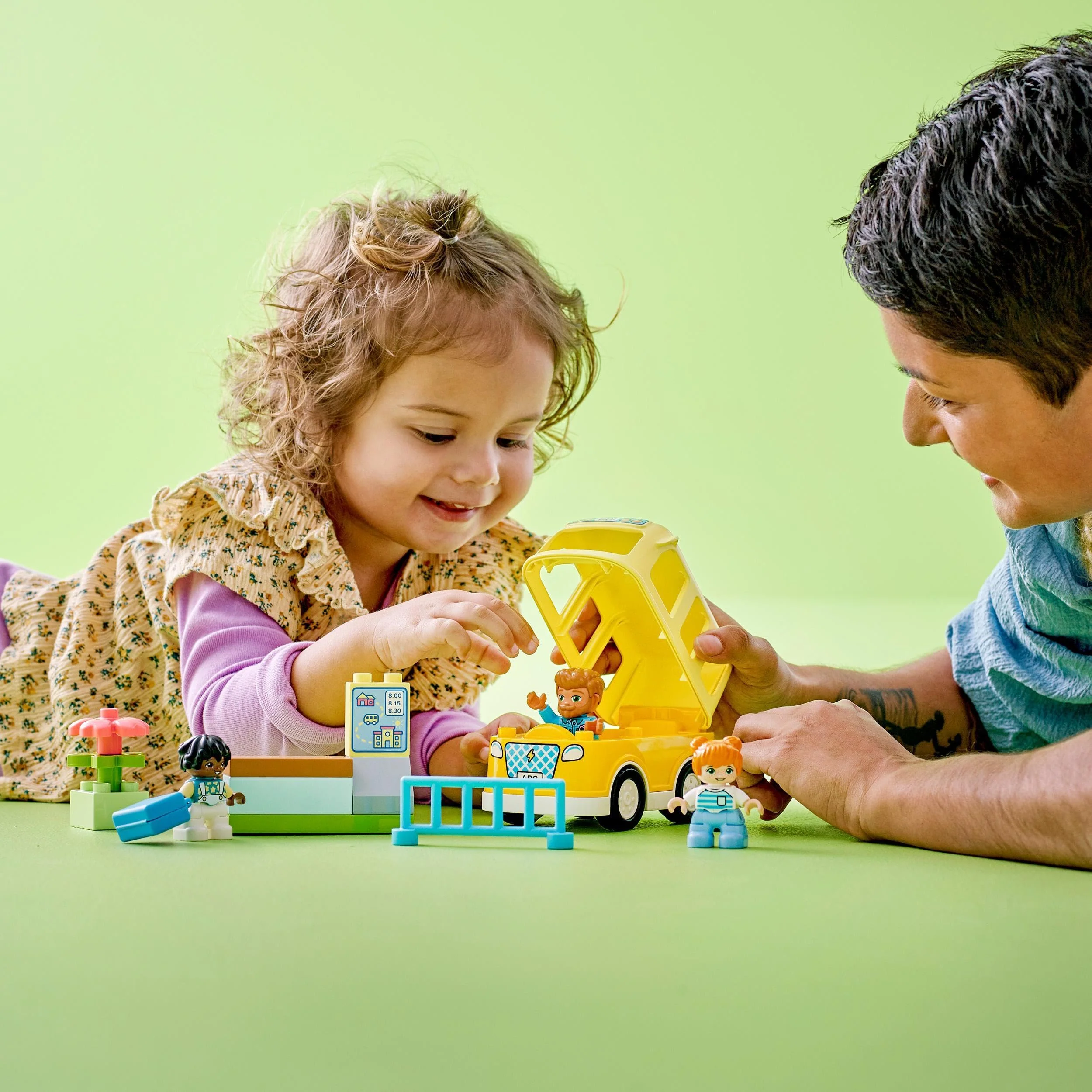 LEGO 10988 DUPLO Die Busfahrt Set, Bus-Spielzeug zum Aufbau sozialer Fähigkeiten, Motorikspielzeug mit Fahrzeug und Figuren, pädagogisches Geschenk für Kleinkinder, Jungen und Mädchen ab 2 Jahren - Image 3