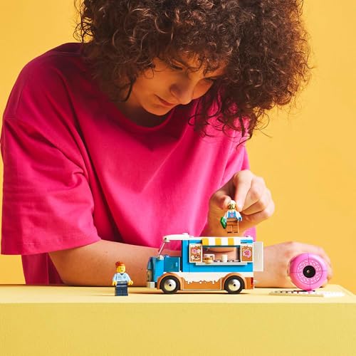 LEGO City Donut Truck - Spielzeug Foodtruck mit 2 Minifiguren Polizist - Bauspielzeug für Jungen und Mädchen ab 5 Jahren - Geschenkidee zum Geburtstag & für Feiertage 60452 - Image 5