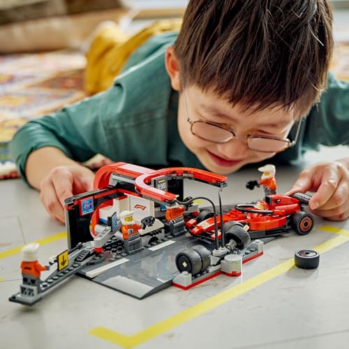 LEGO City F1 Boxenstopp mit Boxencrew und Ferrari Flitzer - Formel 1 Pit Stop Set mit 1 Rennfahrer und 4 Mechaniker Minifiguren - Spielzeug Rennauto für Jungen und Mädchen ab 6 Jahren - 60443 - Image 5